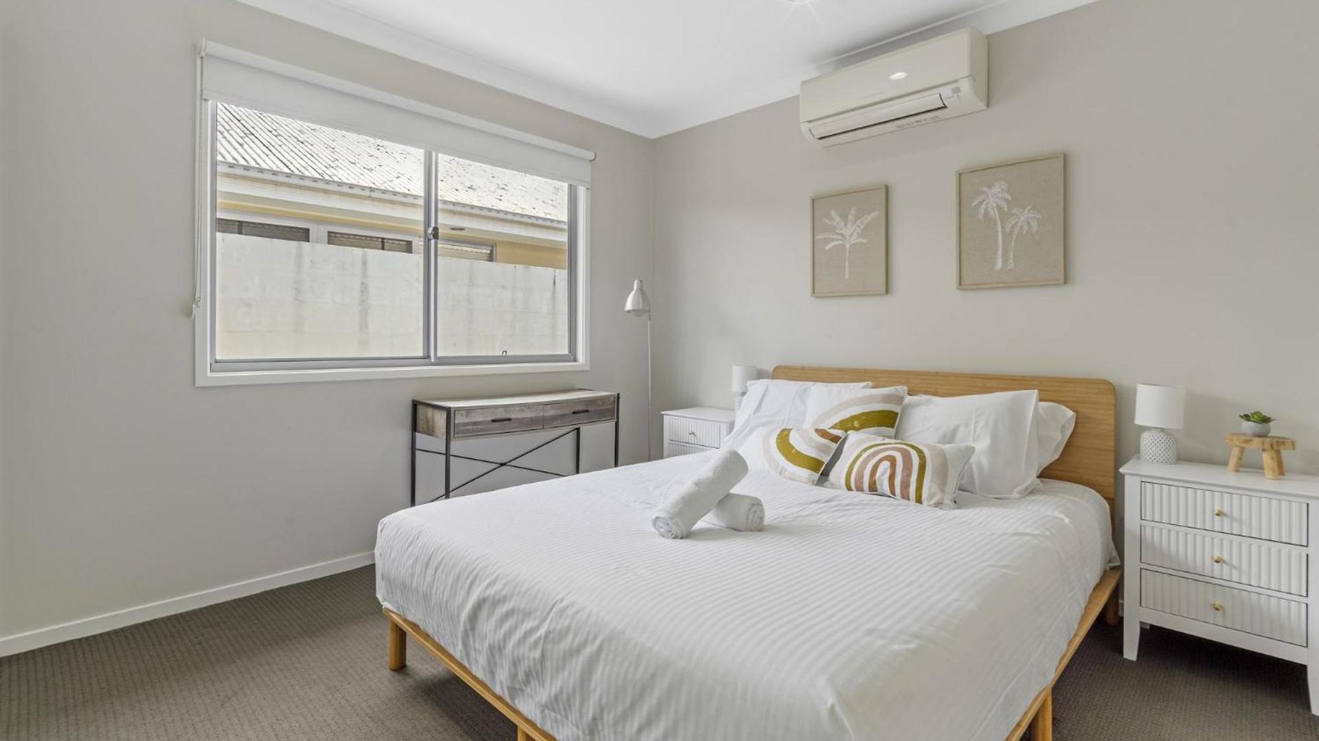 Spacious 4-bed House With Secure Parking Holiday home