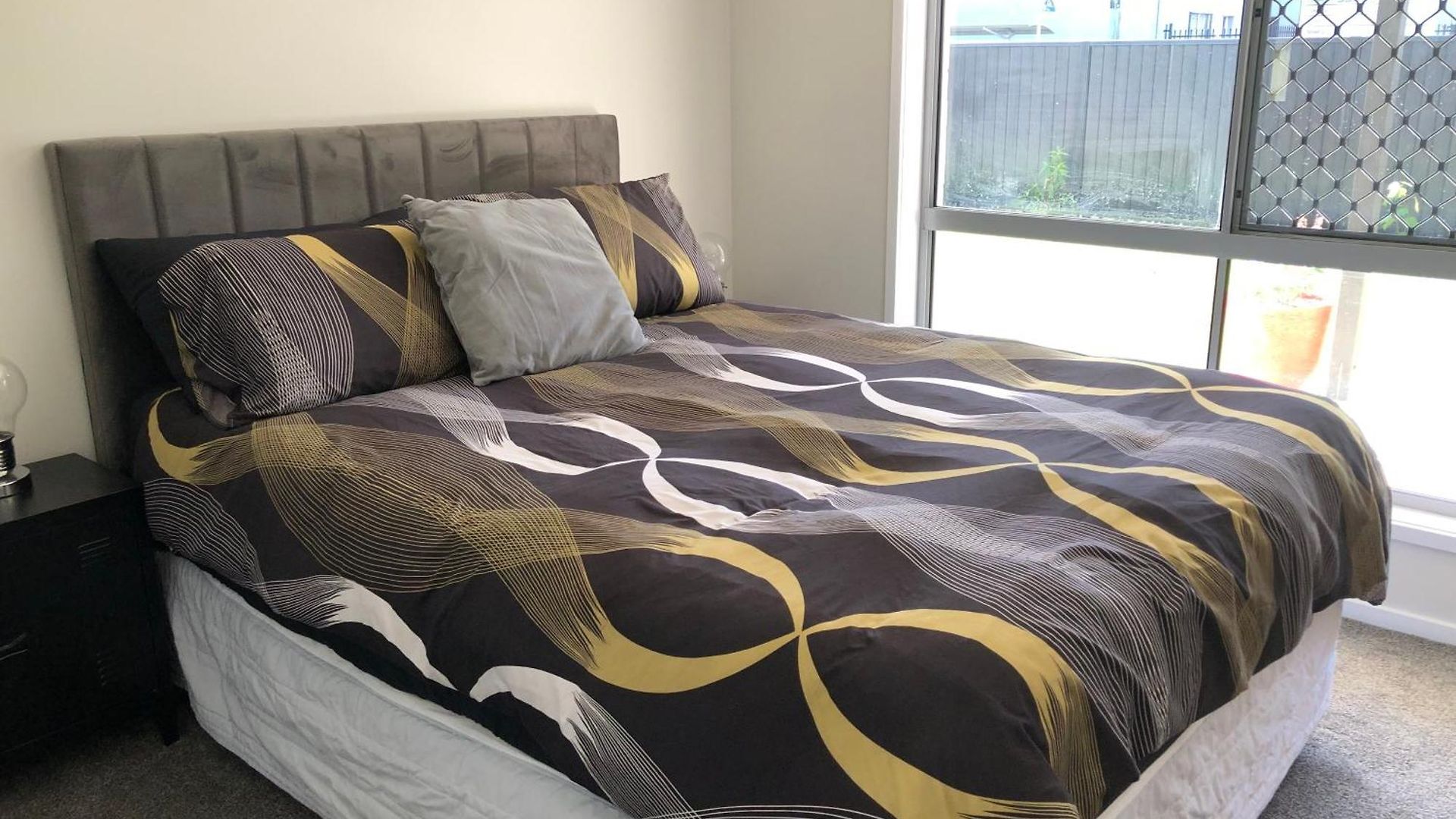 Holiday home 3 Bedroom Fully Renovated Away From *