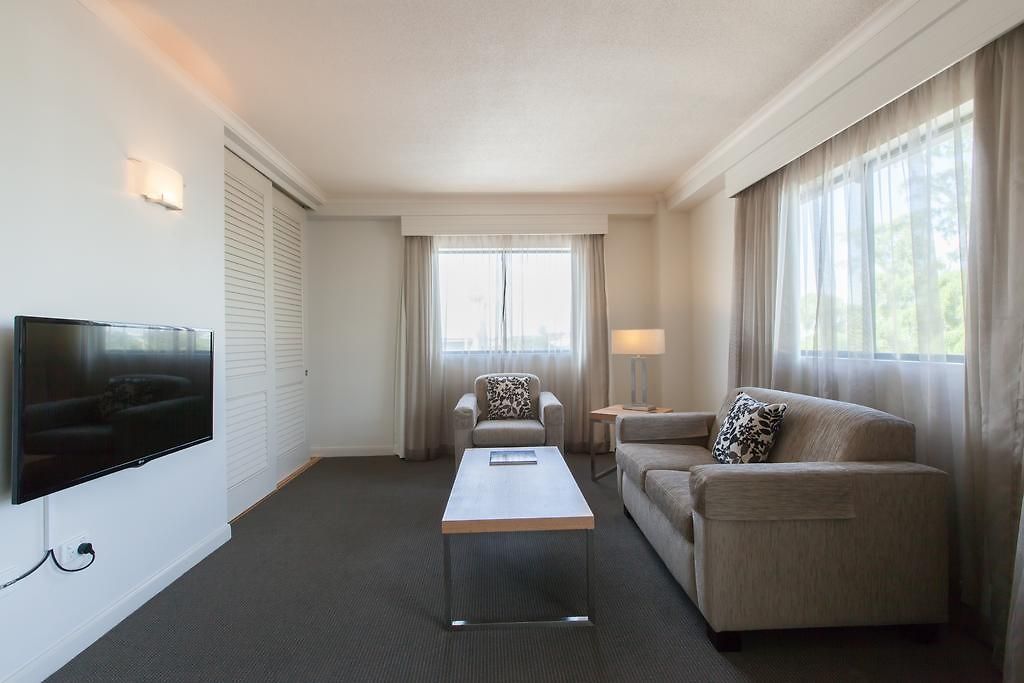 Cosmo 4* Brisbane