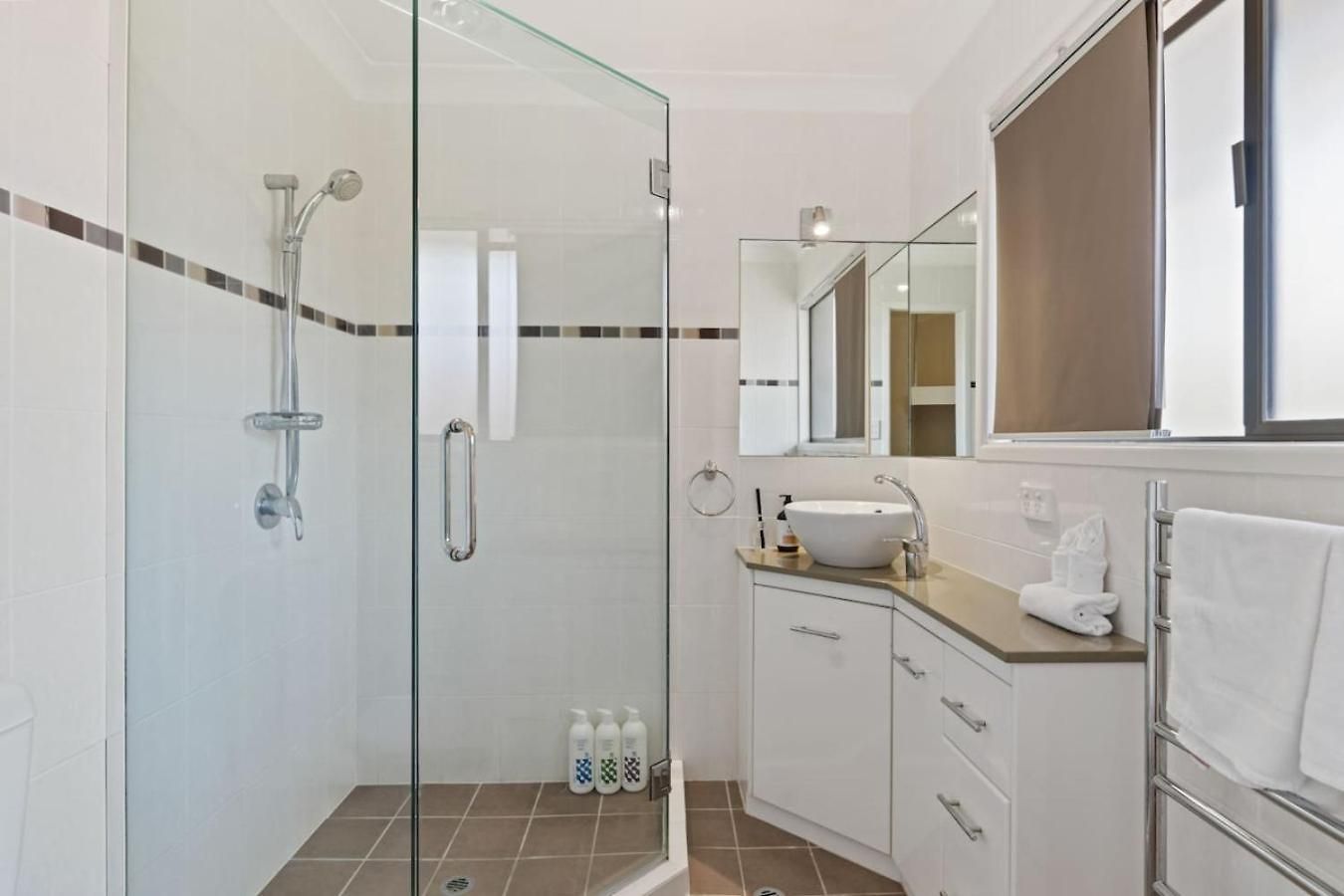 Spacious 4br Family In Sunnybank Holiday home *