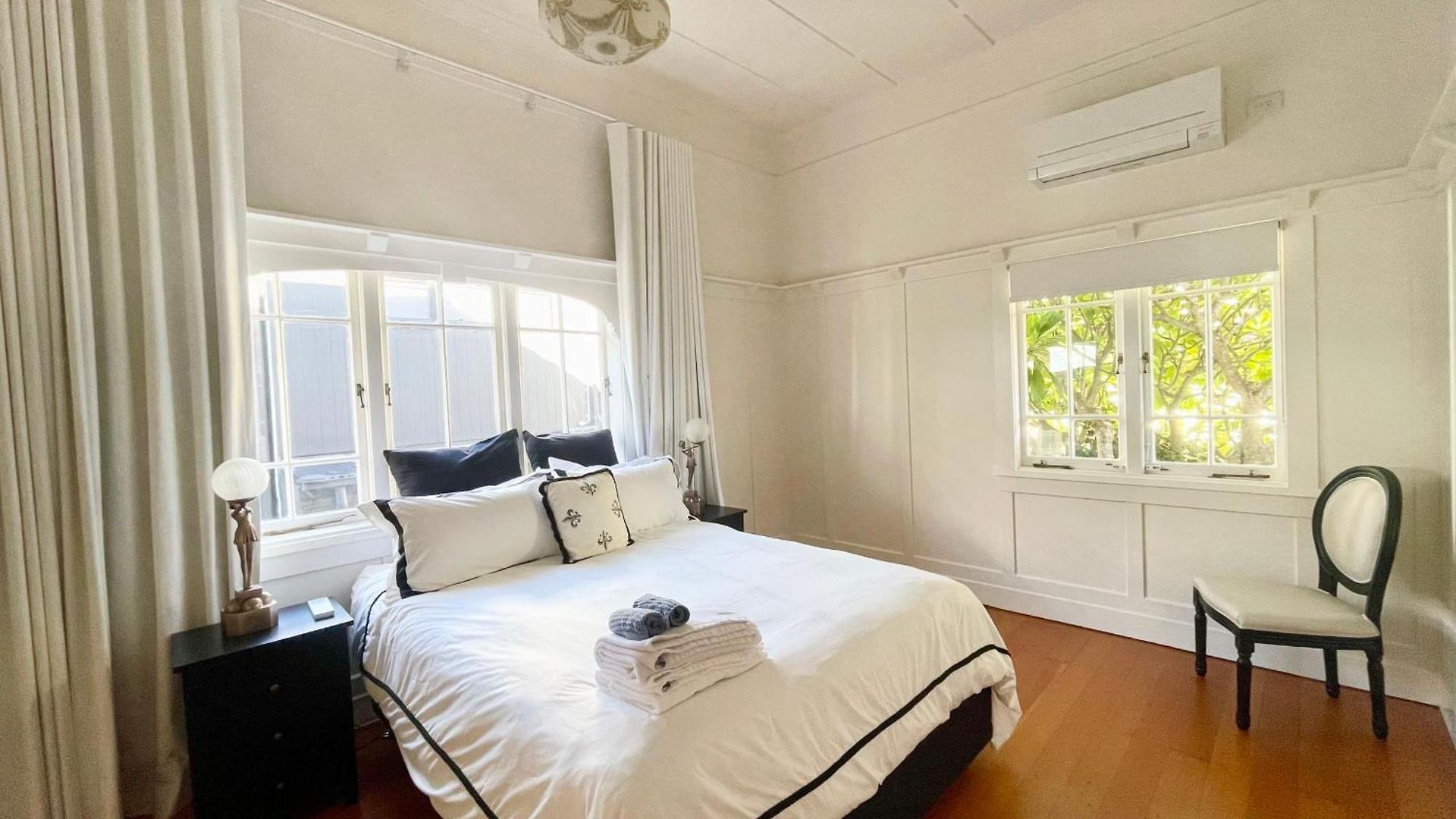 Hilltop Hideaway * Brisbane