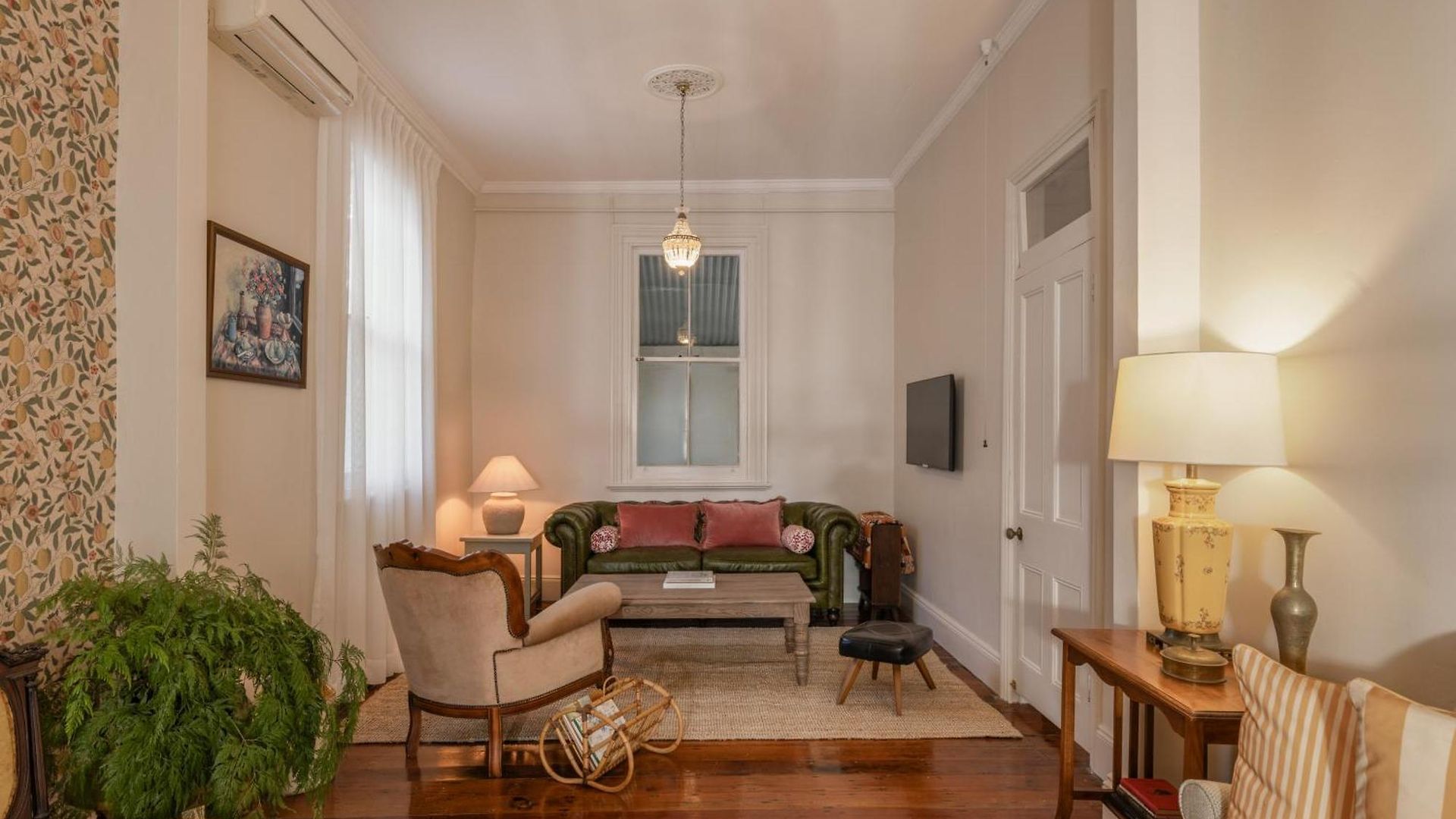 Spacious Inner Heritage *