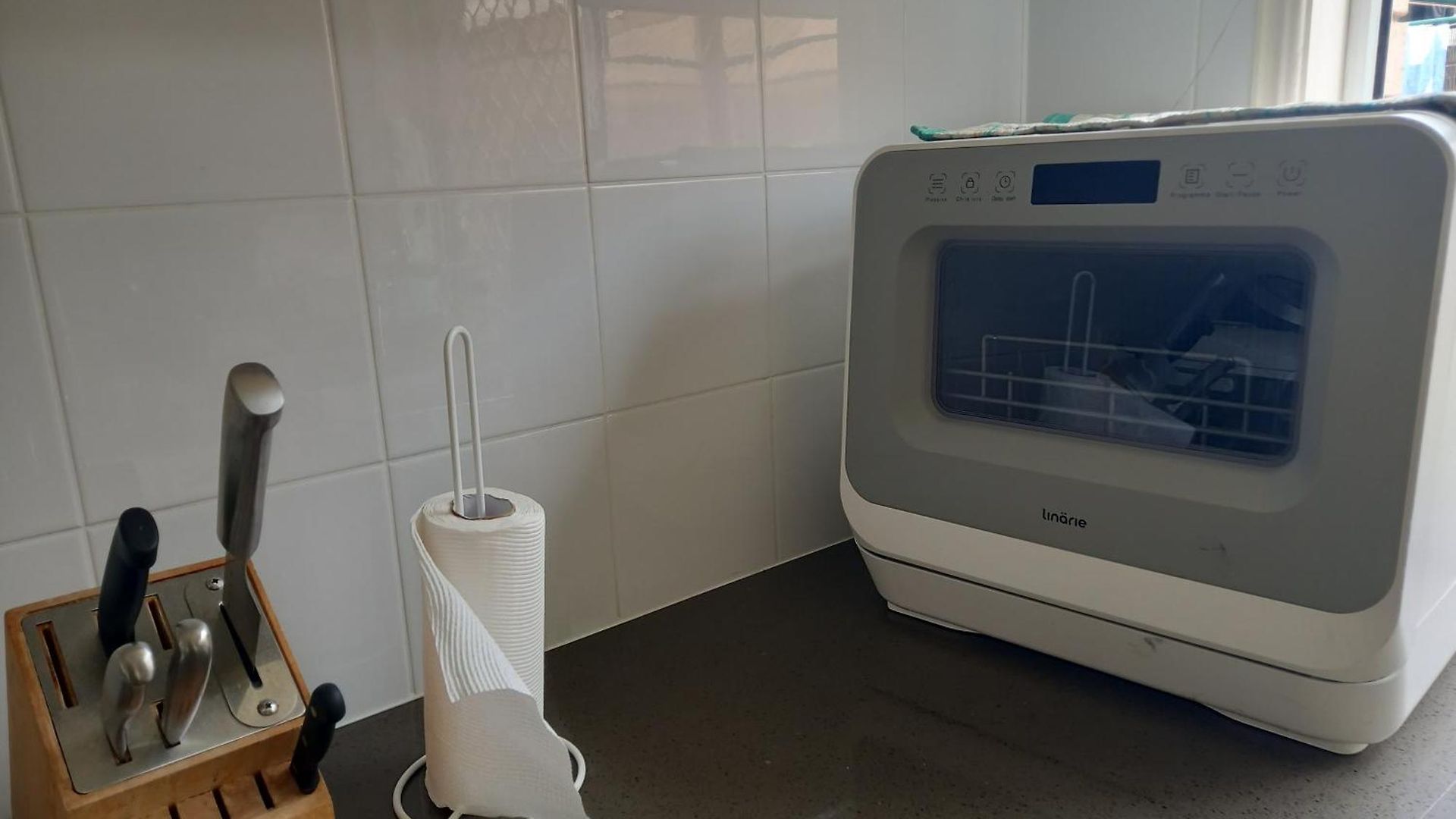 Vista Air Conditioned Dream Castle Youth Guest house Brisbane