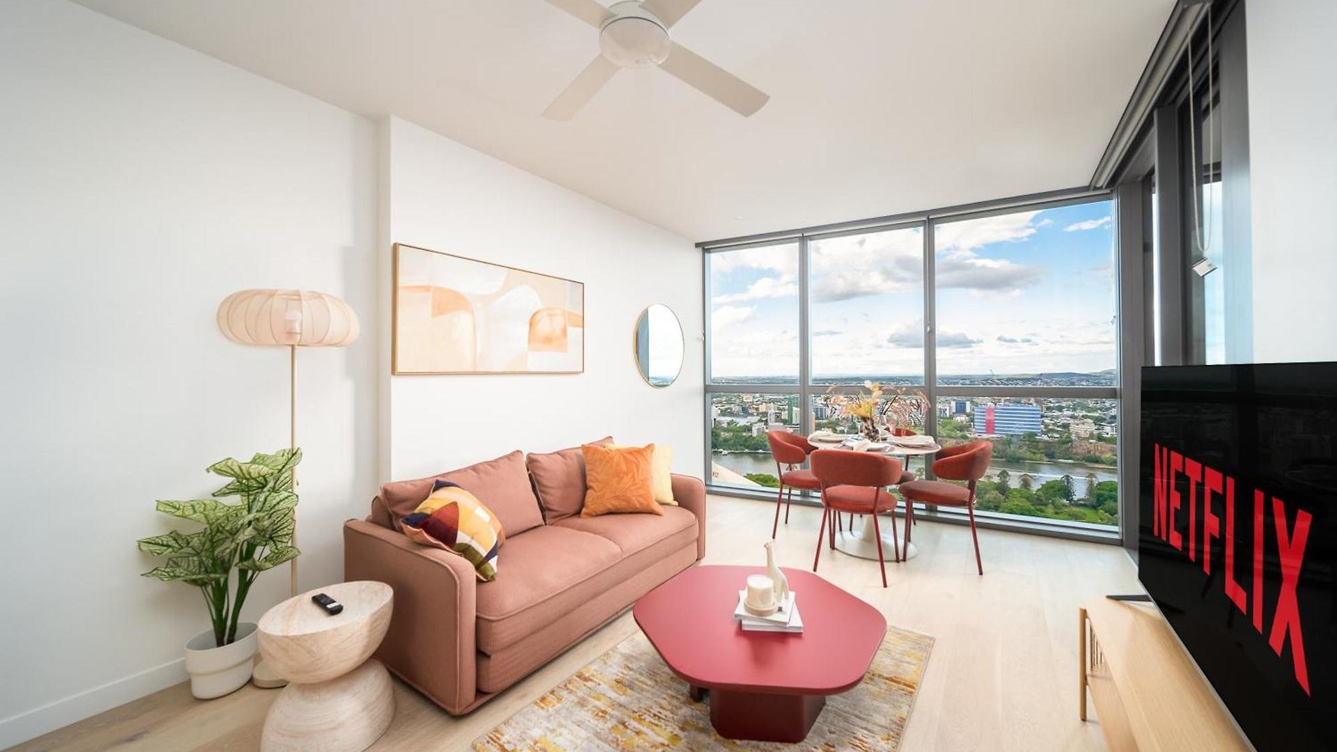 Apartment 1bedroom Sip In Style In Queens Wharf - Level 33 With And River View