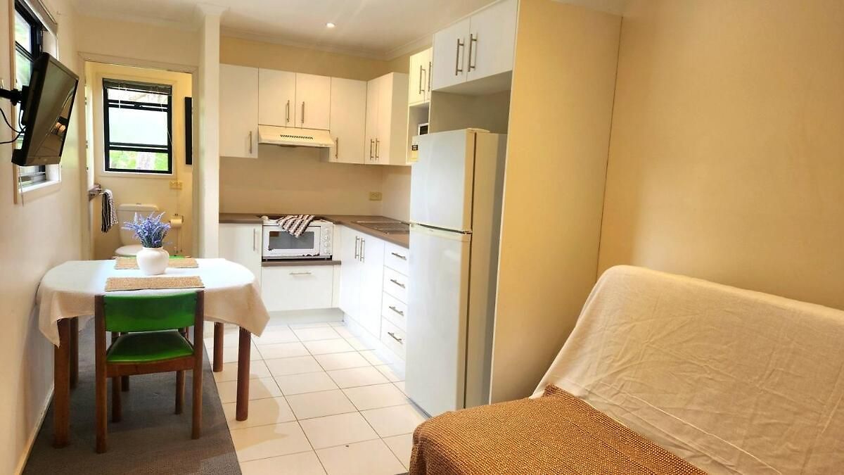 Denman Apartment *