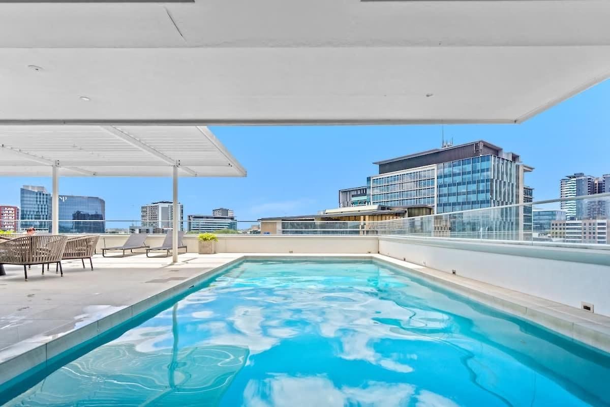 Belise - Executive 8th Floor For 2