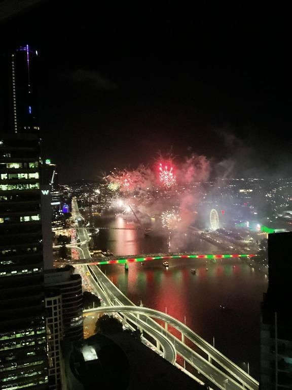 Modem Two Bedroom In Inner Cbd * Brisbane