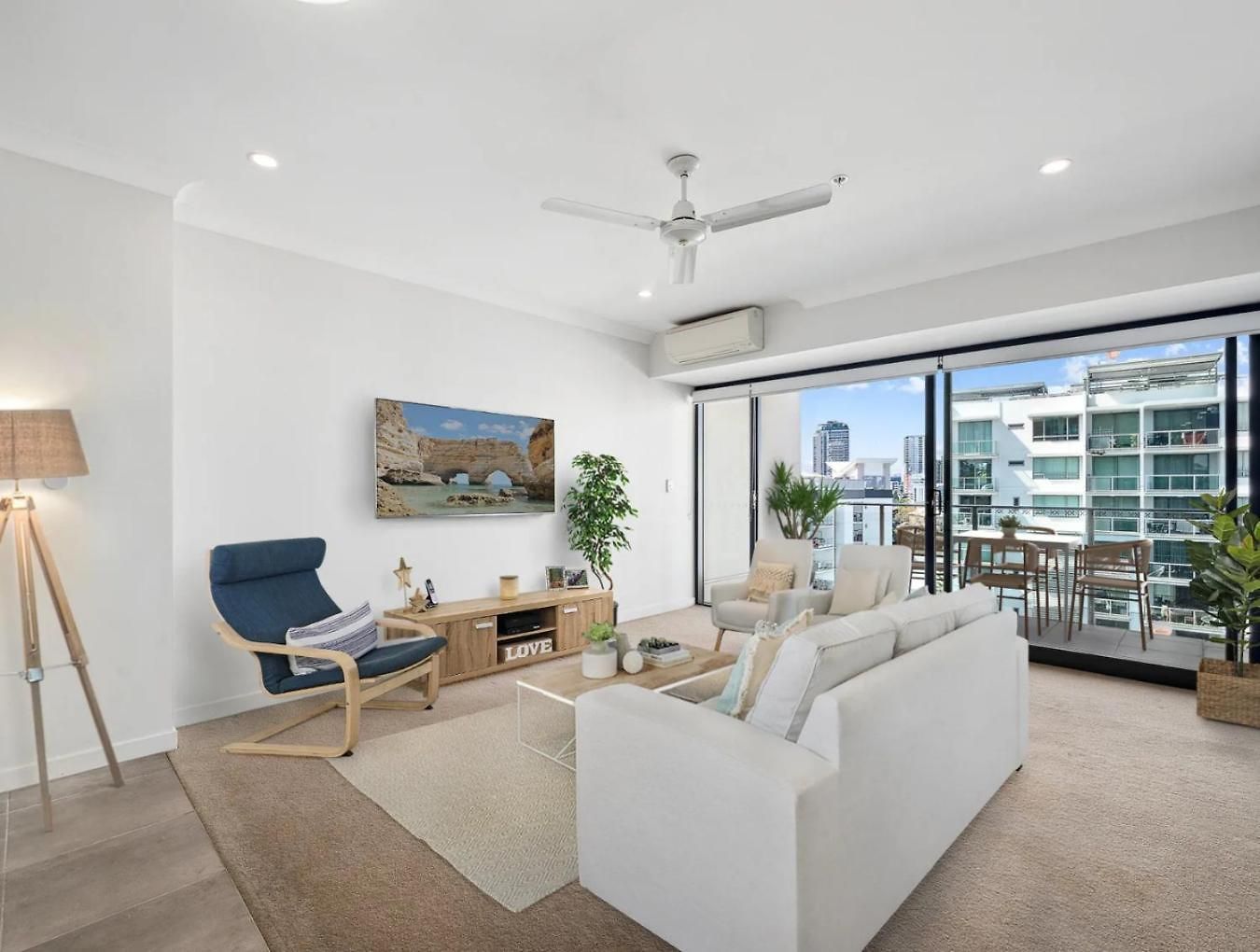Apartment River