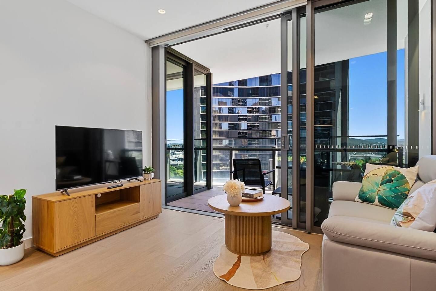 New Private In Queens Wharf Lv12 - And River View Brisbane