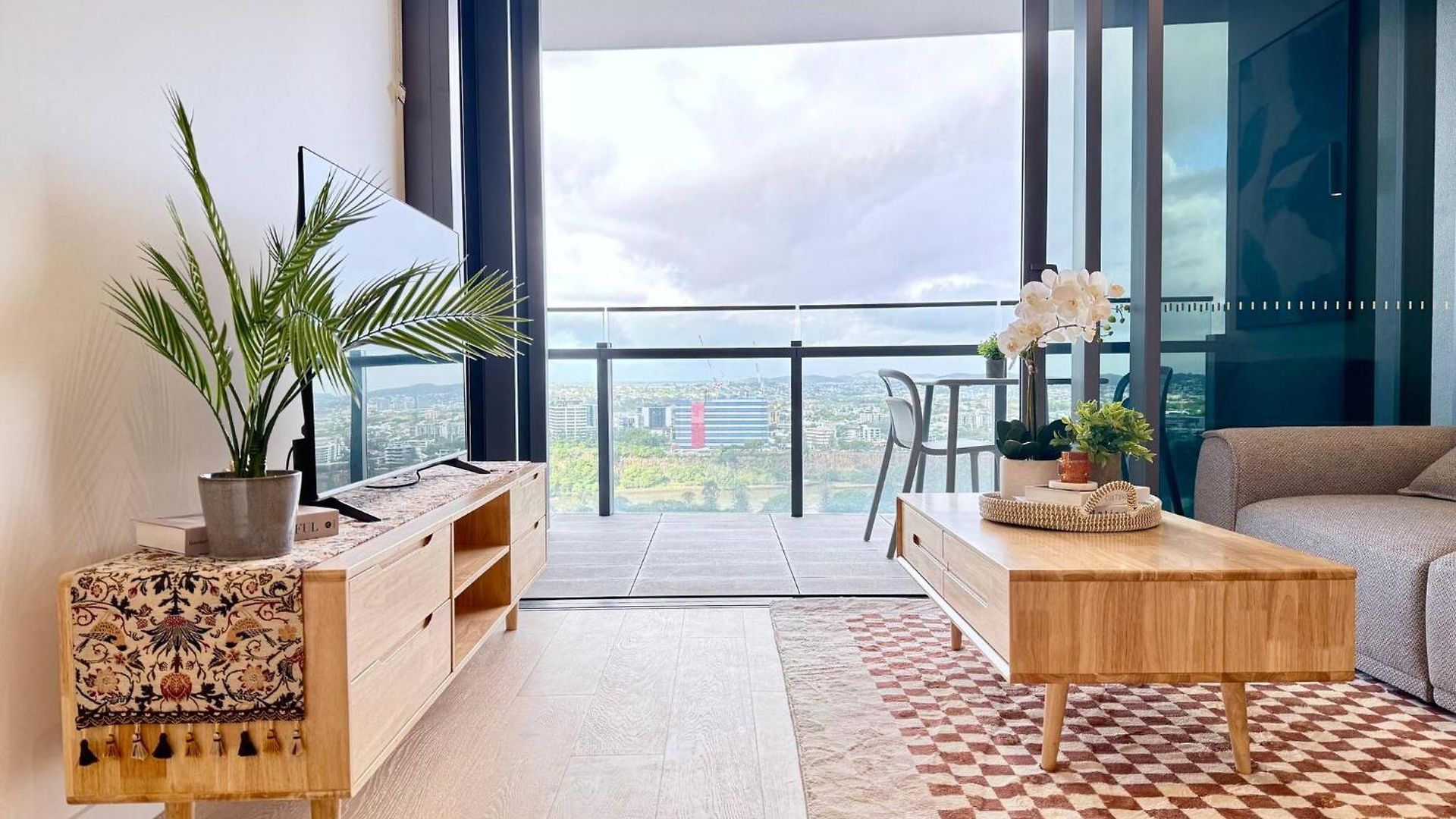 1br Premium In Qwr - Level 22 Privately Managed Brisbane