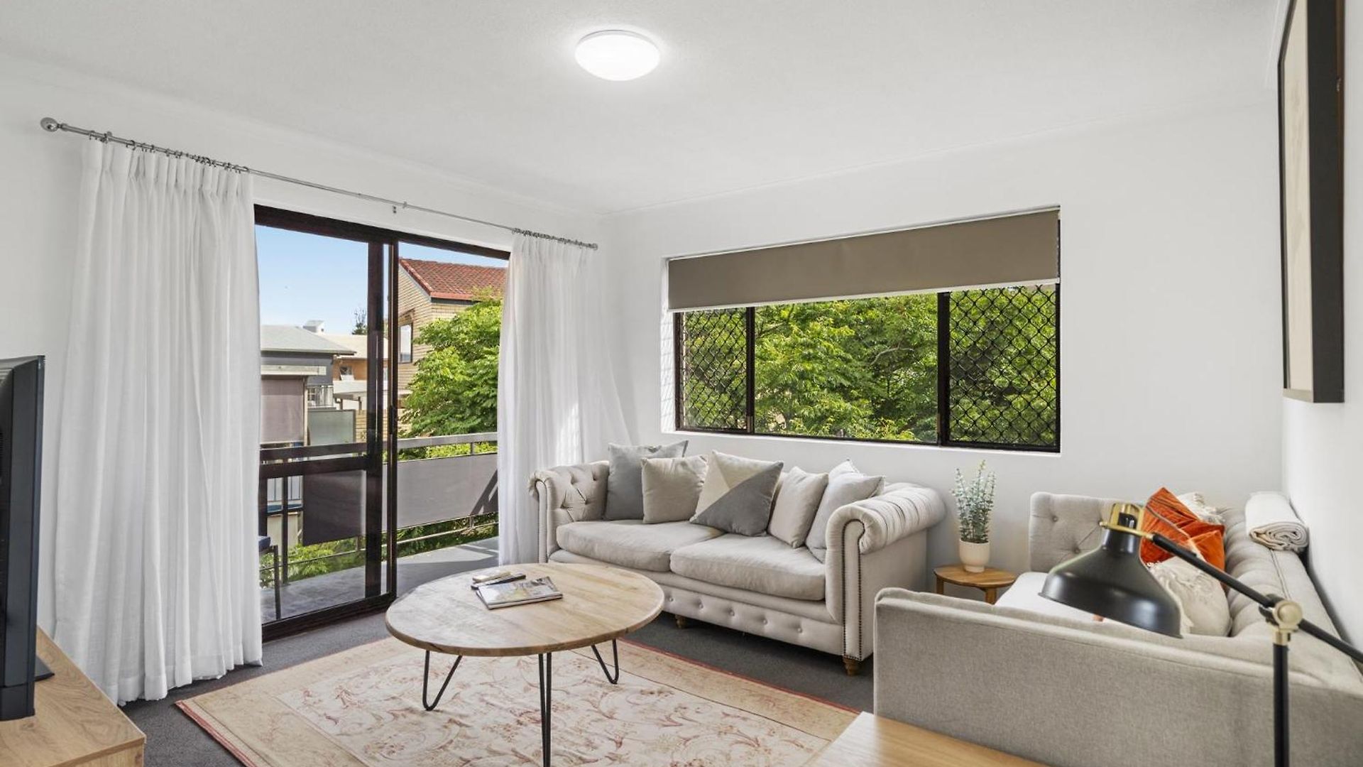 Spacious New Farm With Balcony And Secure Parking