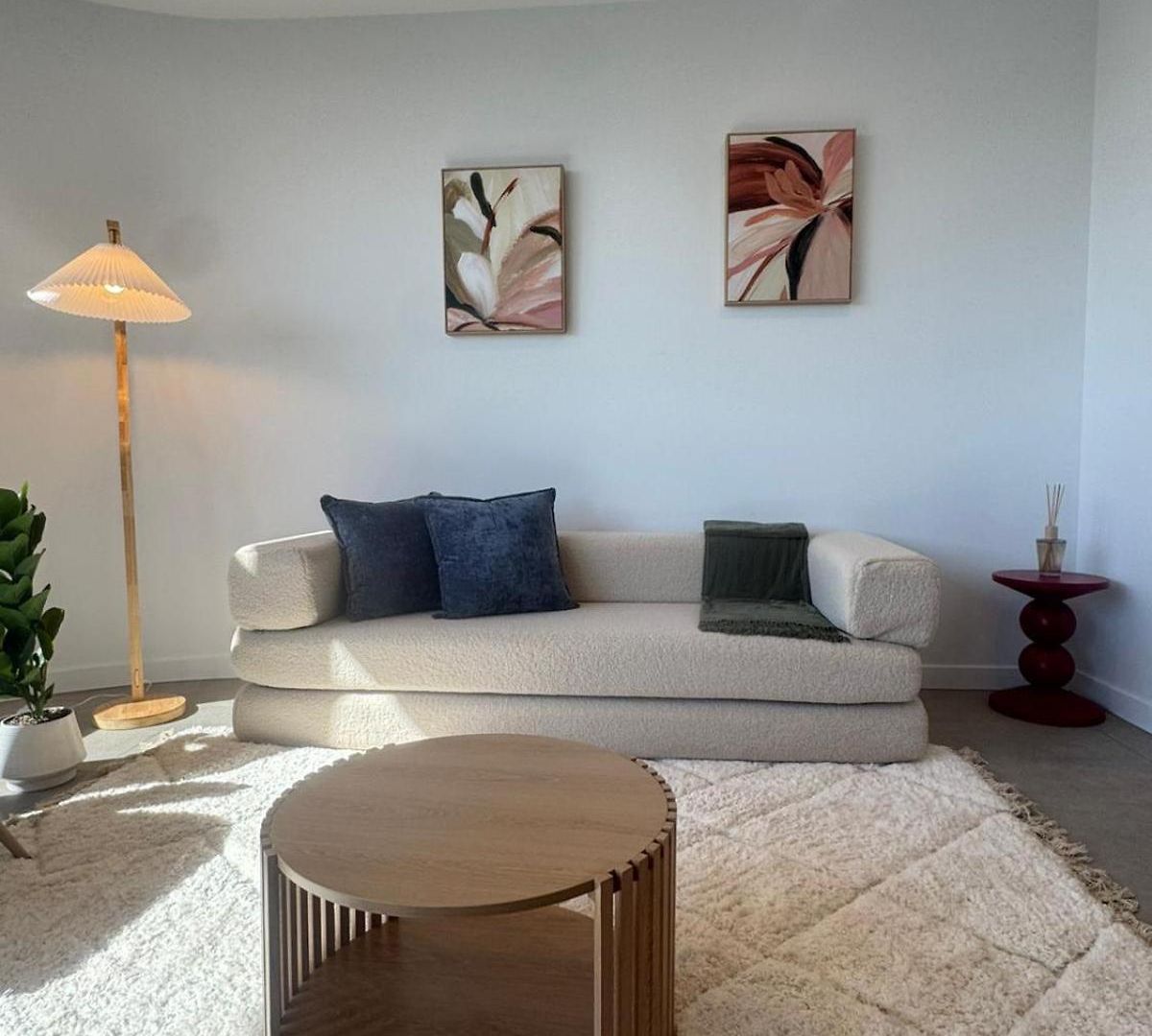 Luxe 2br With Rooftop Pool And Cbd View Apartment