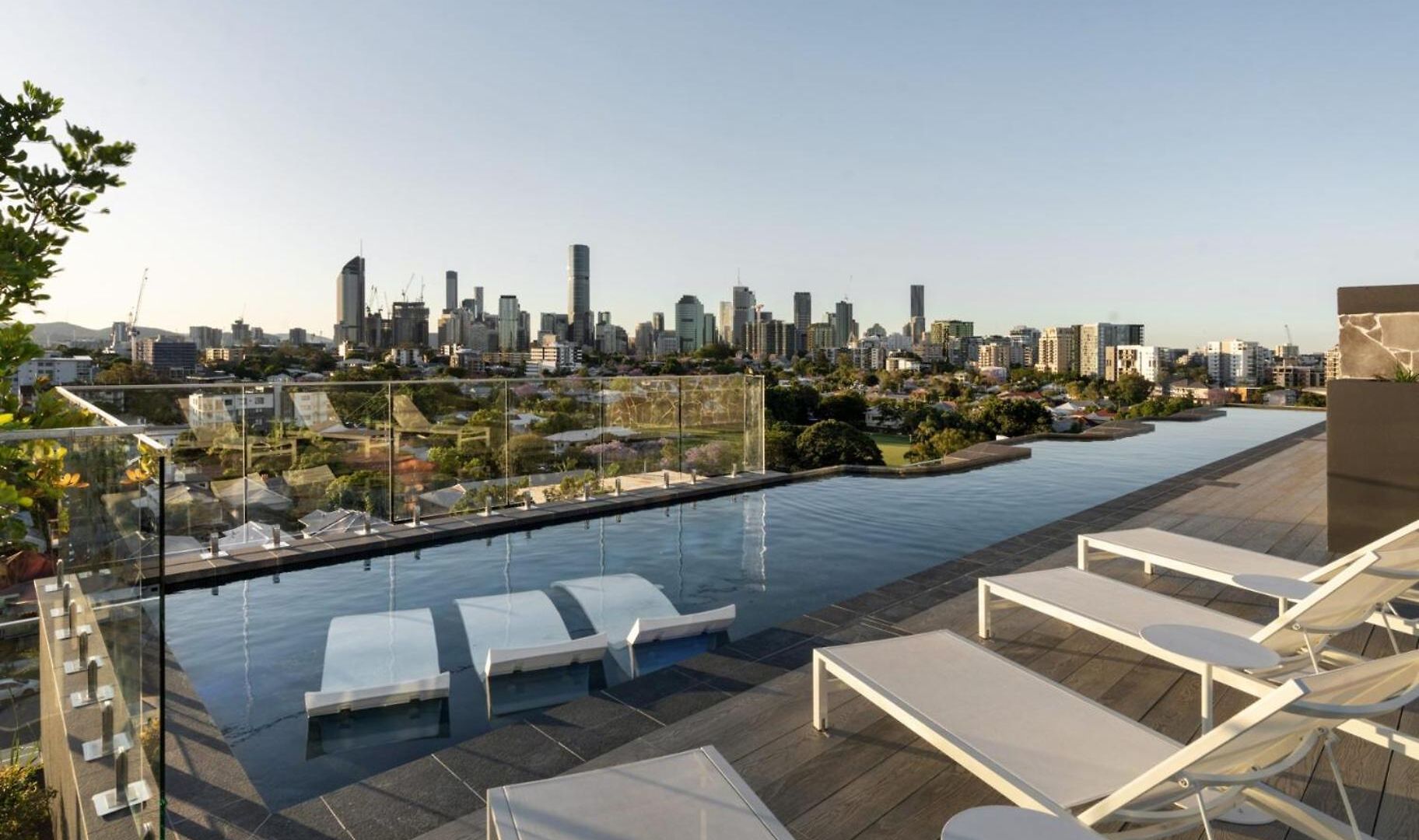 Apartment Luxe 2br With Rooftop Pool And Cbd View Brisbane