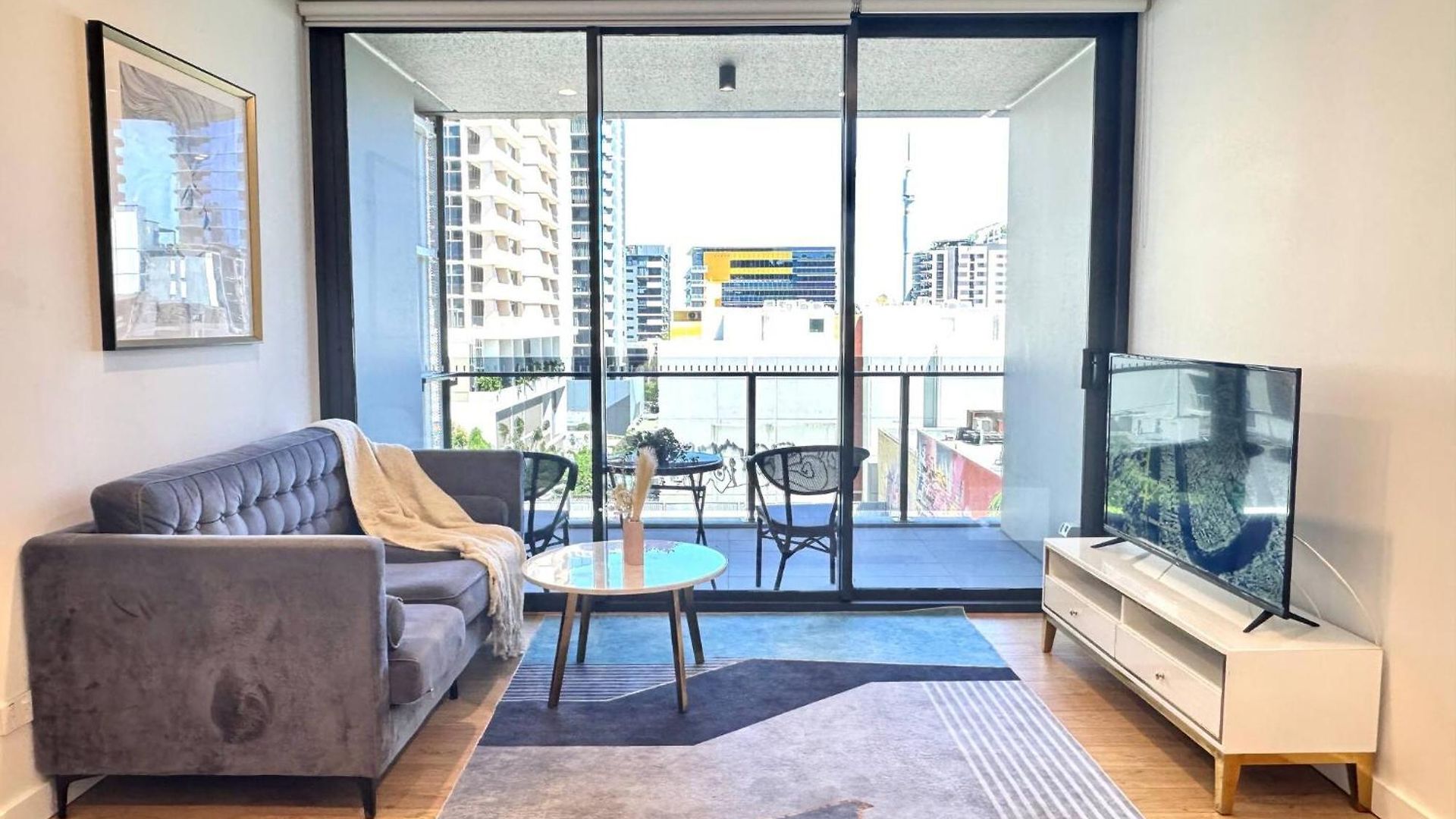 1br One Skyline With Pool, Free Parking And Gym Apartment