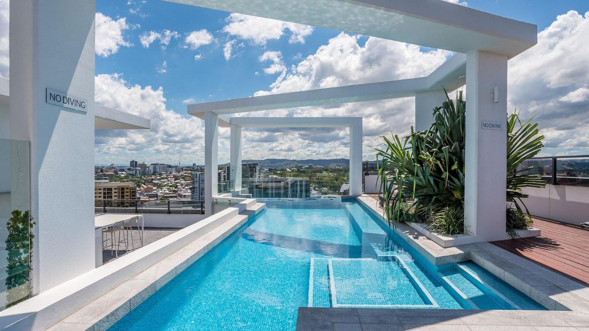 Bright Bowen Hills Apartment, Close To Life Apartment *