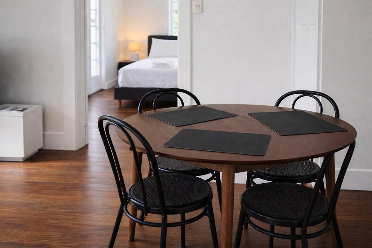 Affordable Entire Unit Walk To South Bank Cbd Apartment *