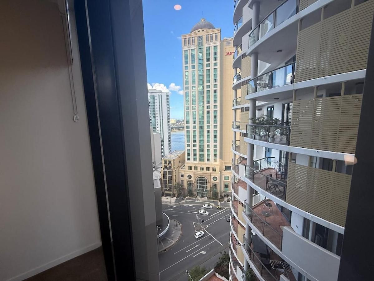 Premium Unit W/ Rooftop Pool In The Heart Apartment *