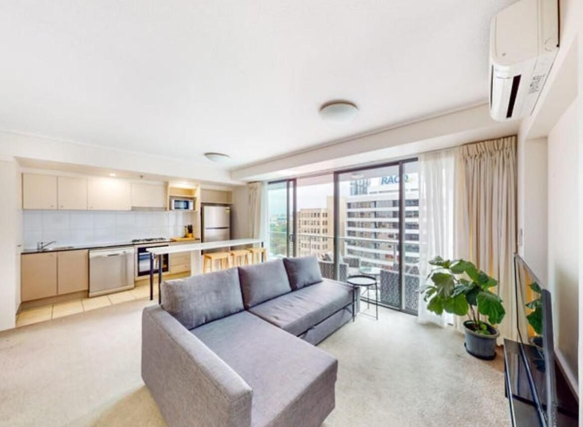 Apartment River And View *