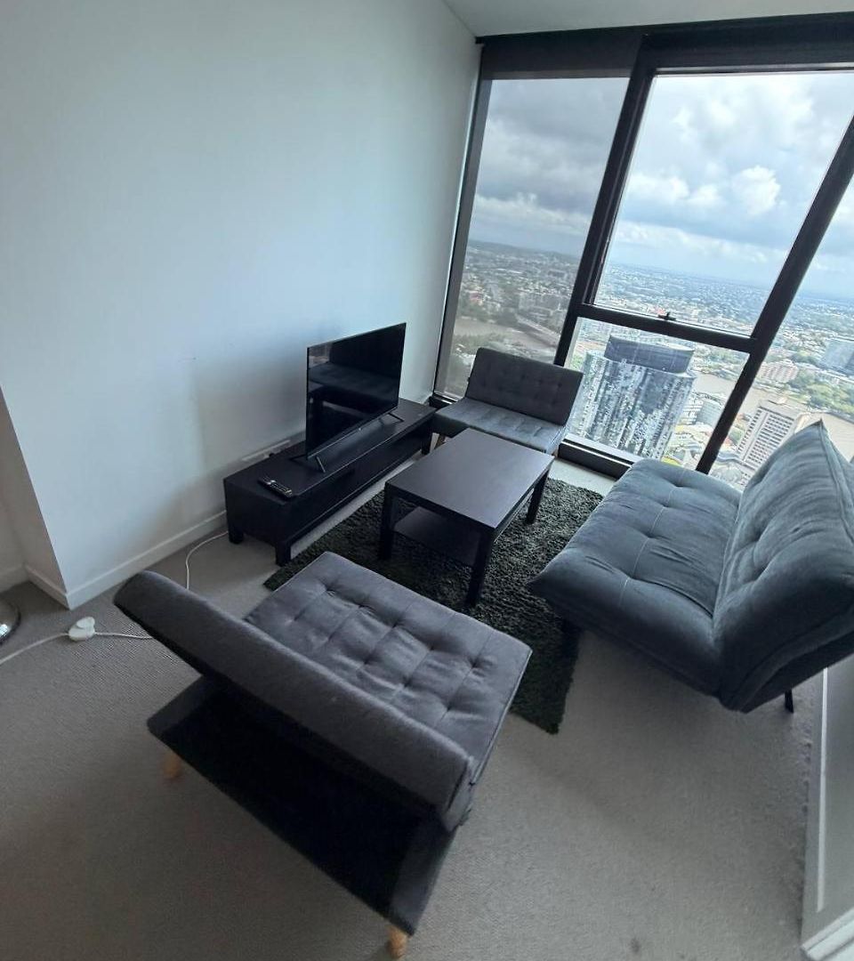 Skyrise Upper Floor Infinite Pool * Brisbane