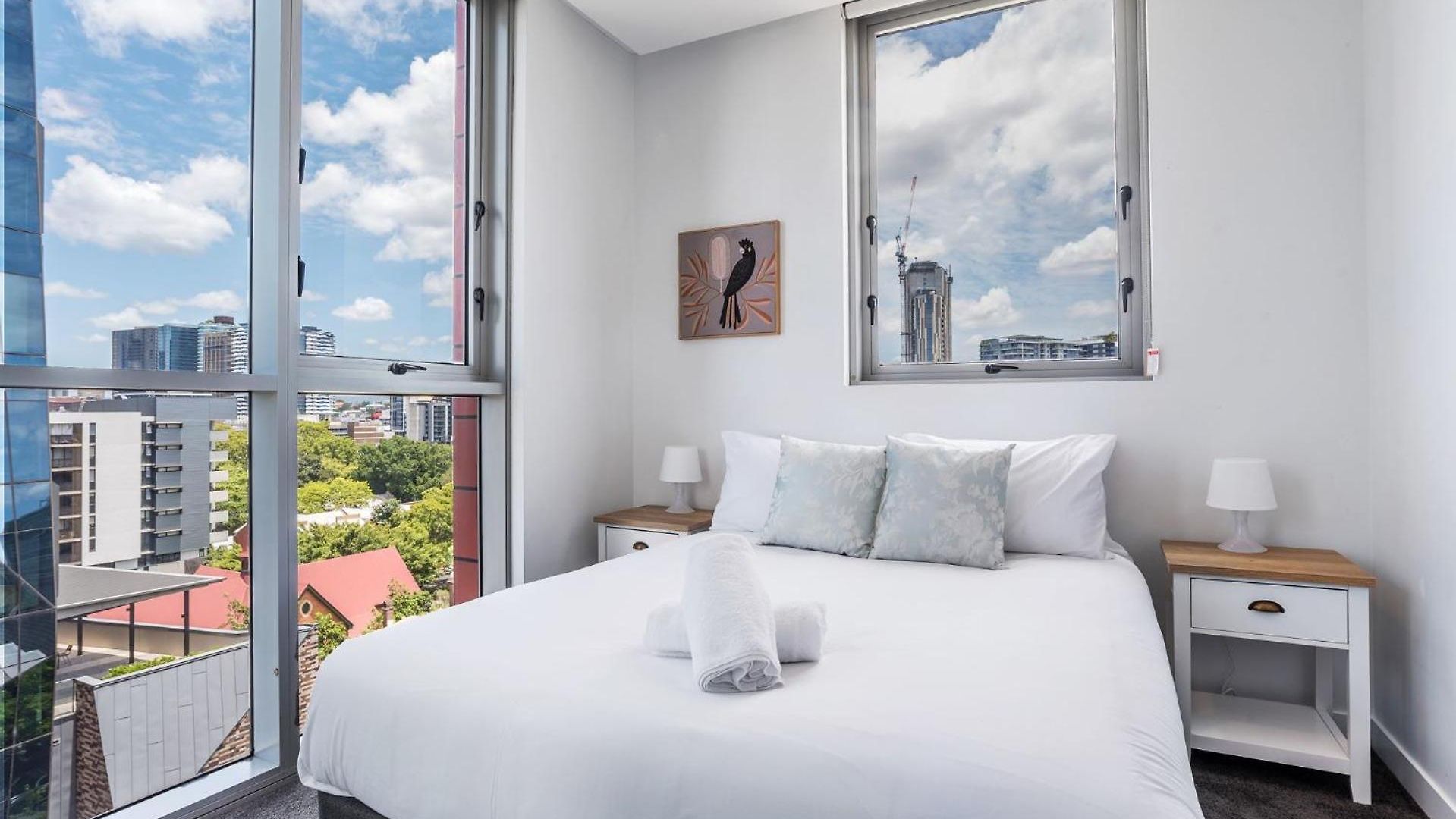 Fortitude Valley Escape With Pool, Gym & Parking Apartment *