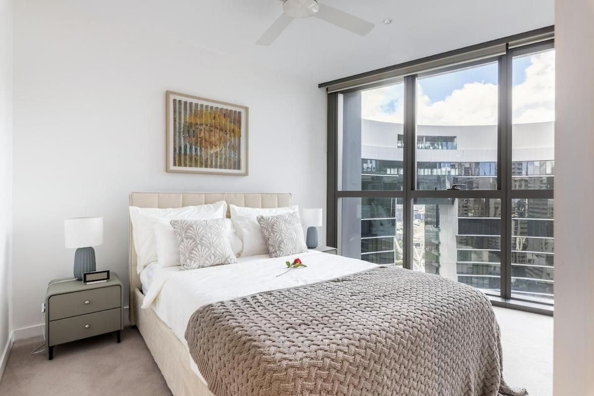 Gorgeous 3br With Study Overlooking Bne River Brisbane