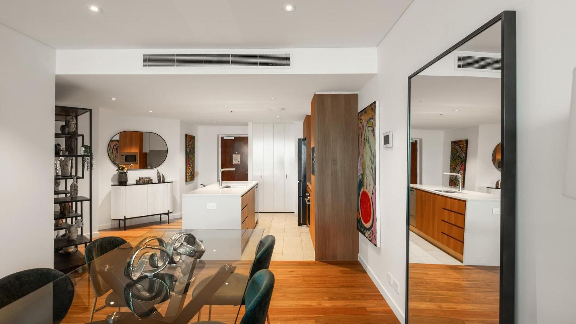 Skylight With Free Parking Brisbane