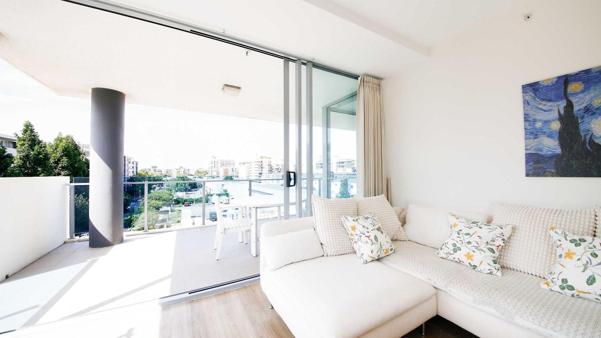 Family-friendly 2brwalk To River & Shops Pool&gym Apartment Brisbane