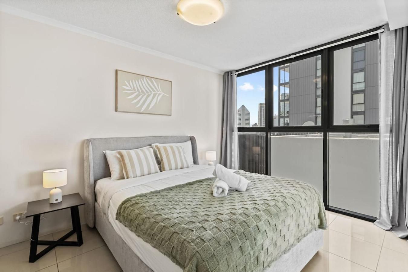 Apartment Luxury High Rise 2br In Cbd Brisbane