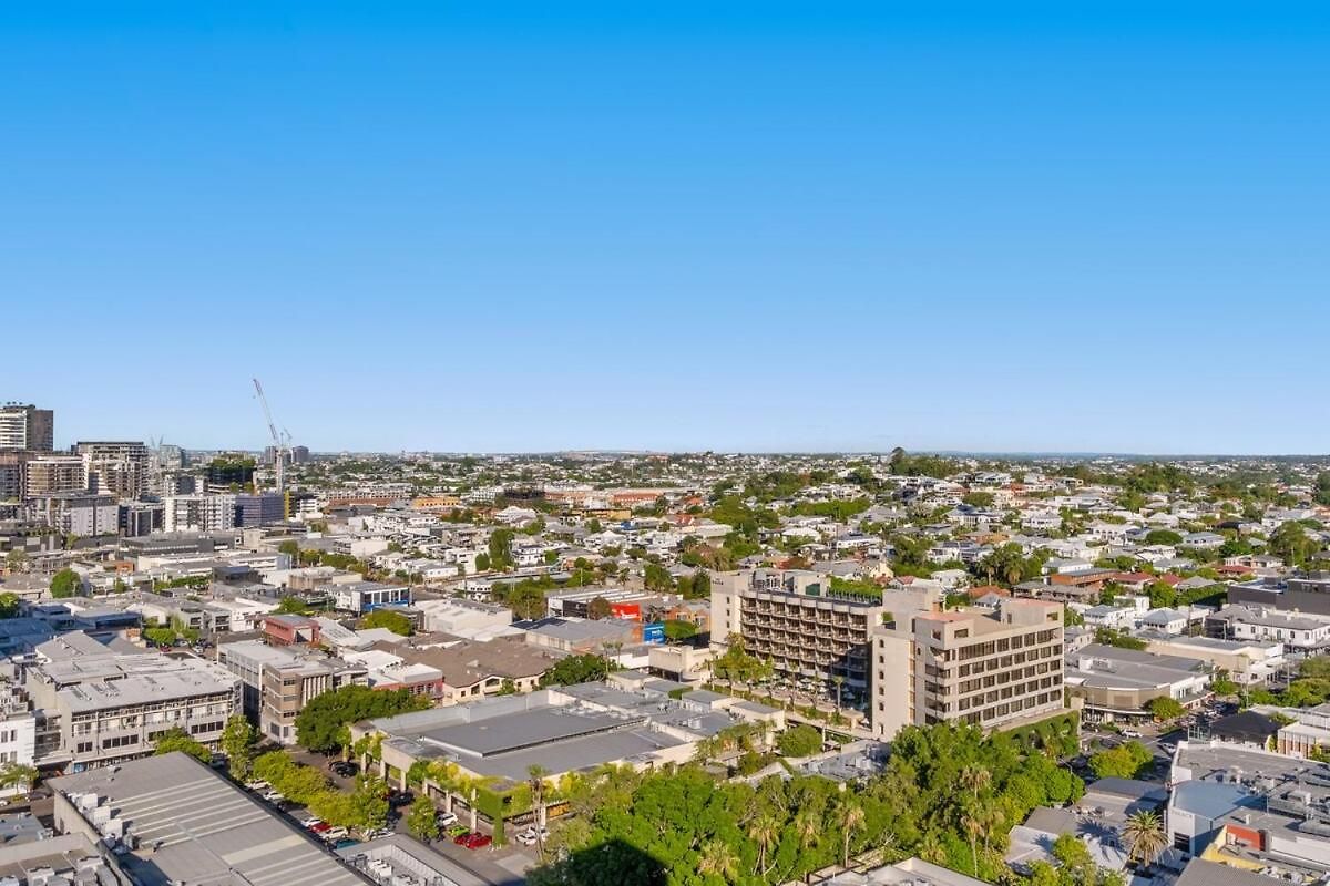 Apartment Immaculate Floor Views - 2bed-2bath-1car-pool Brisbane