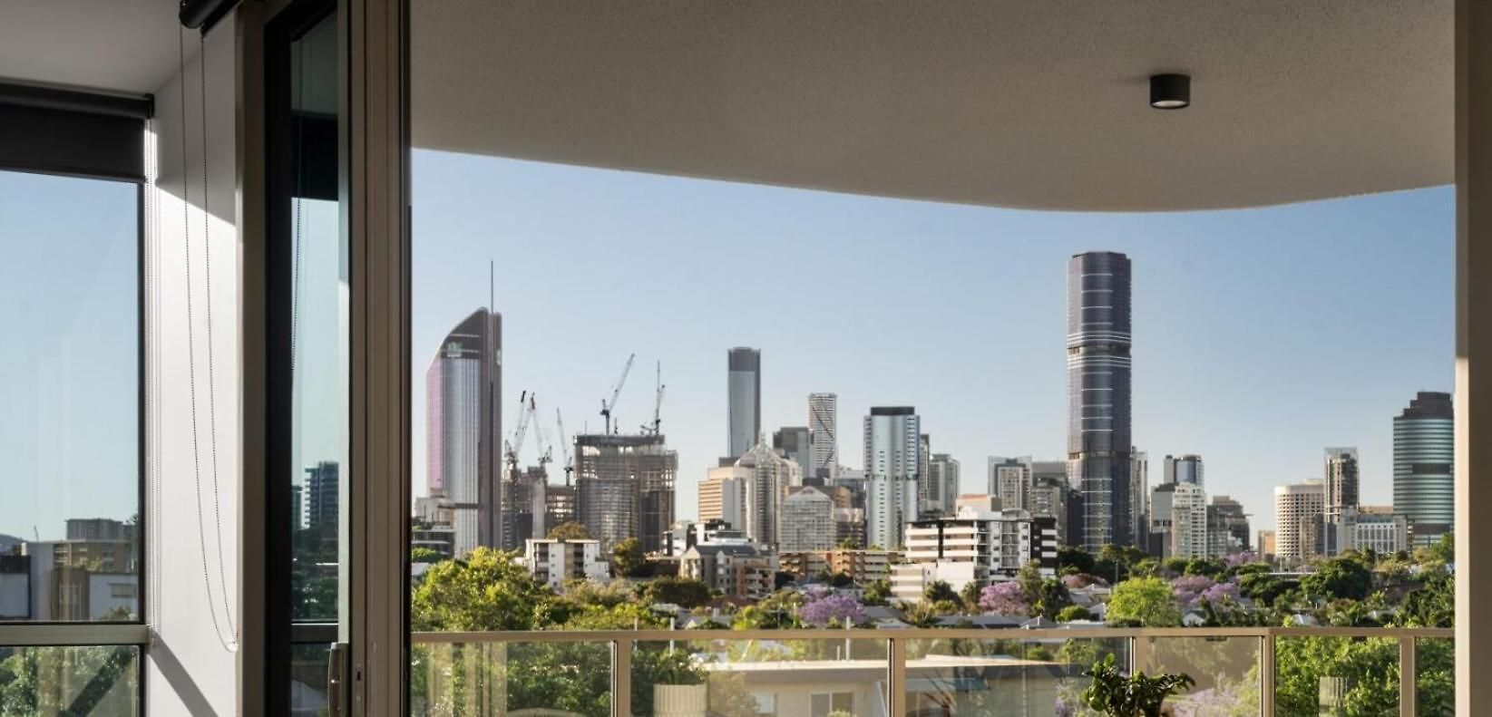 Apartment Luxe 2br With Rooftop Pool And Cbd View