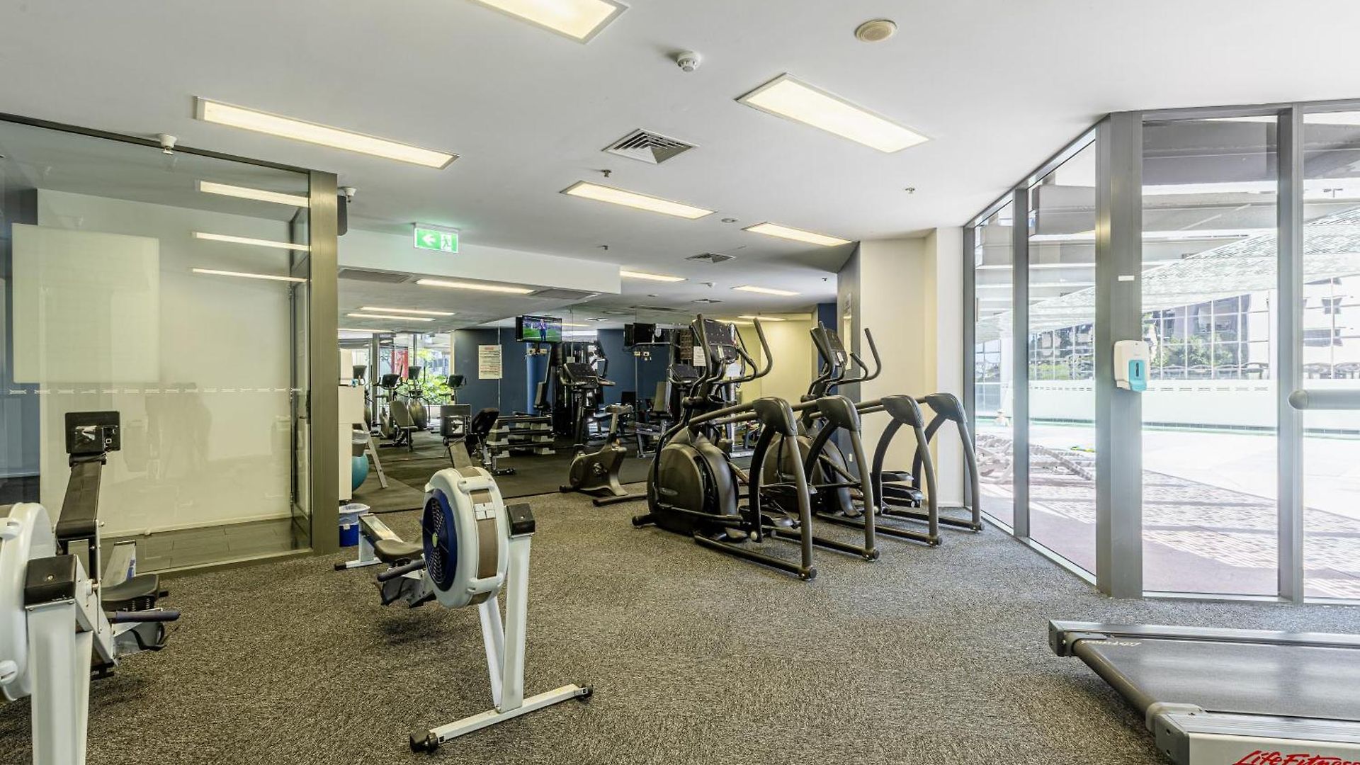 Oaks Panoramic 2br With Pool, Parking, Gym Brisbane