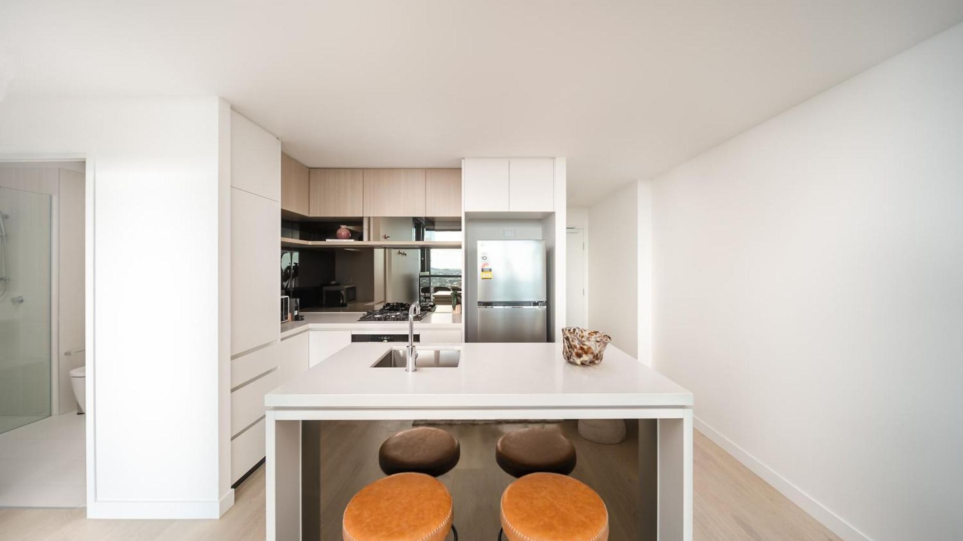 1bedroom Sip In Style In Queens Wharf - Level 33 With And River View Brisbane