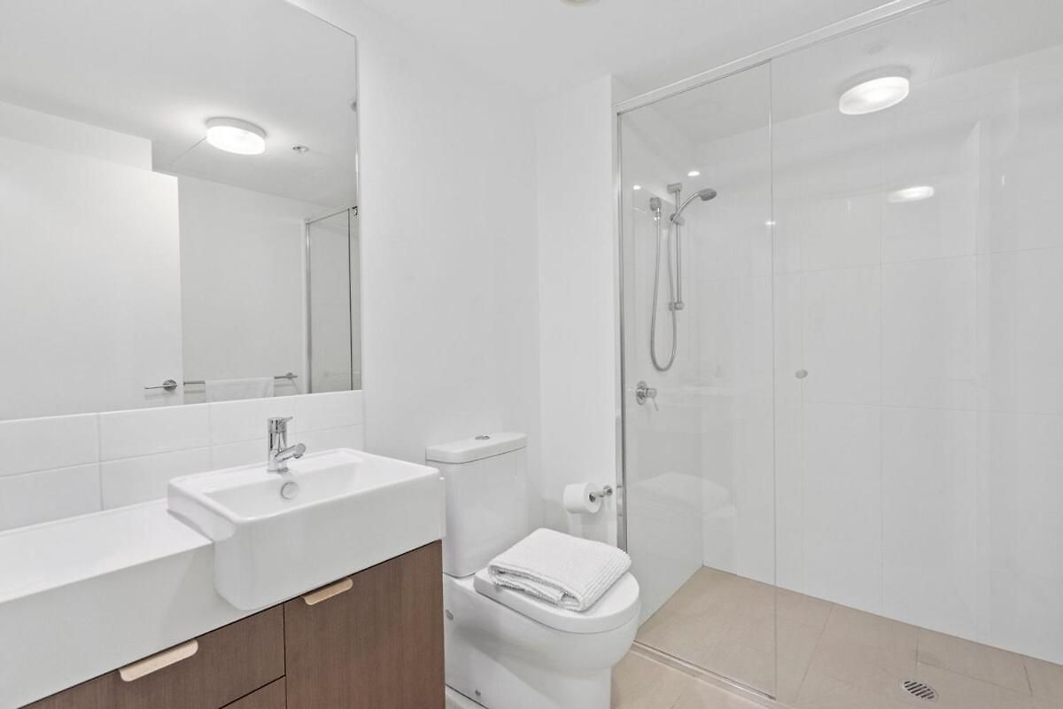Apartment Modern 2 Bedroom - Short Stroll To St *