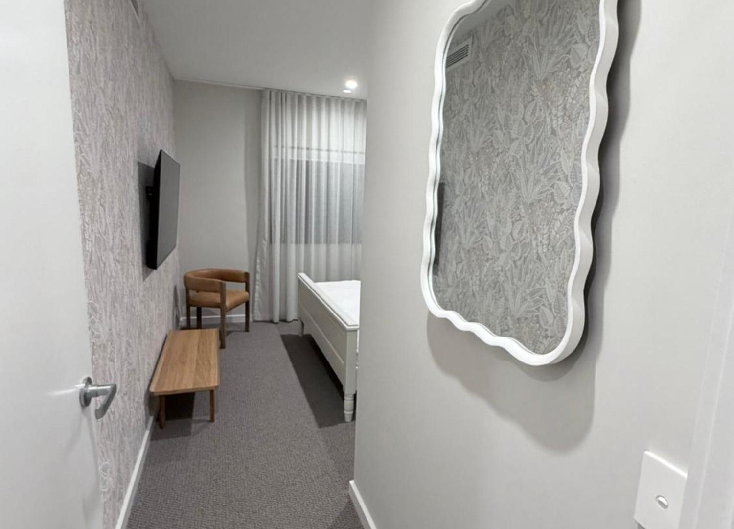 24 Bromley St Private In A Luxurious Shared *