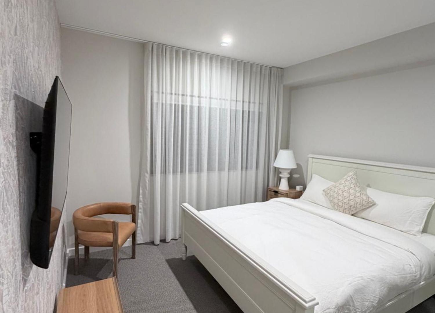 24 Bromley St Private In A Luxurious Shared Apartment