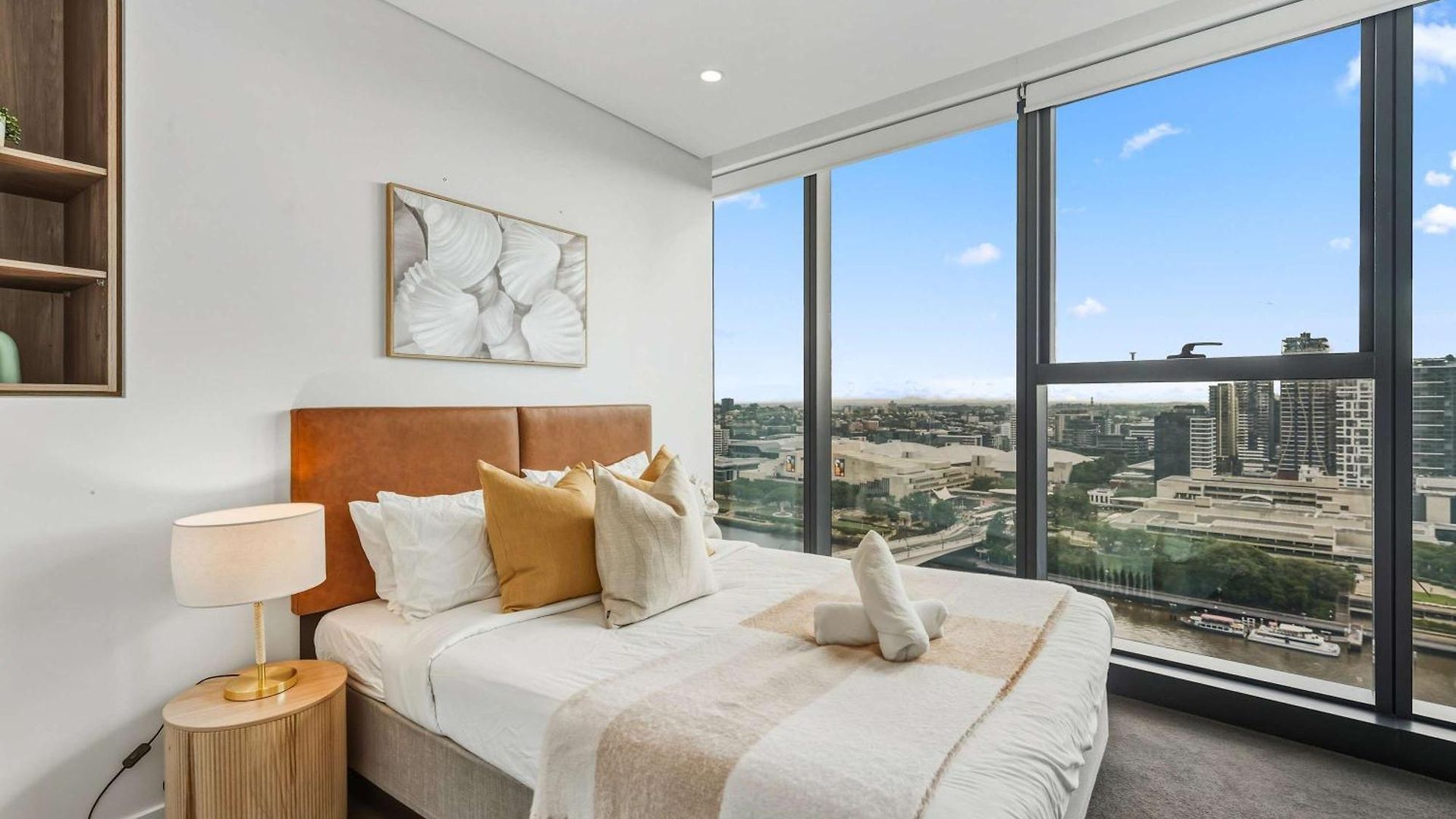 High Rise 2br In Cbd Brisbane