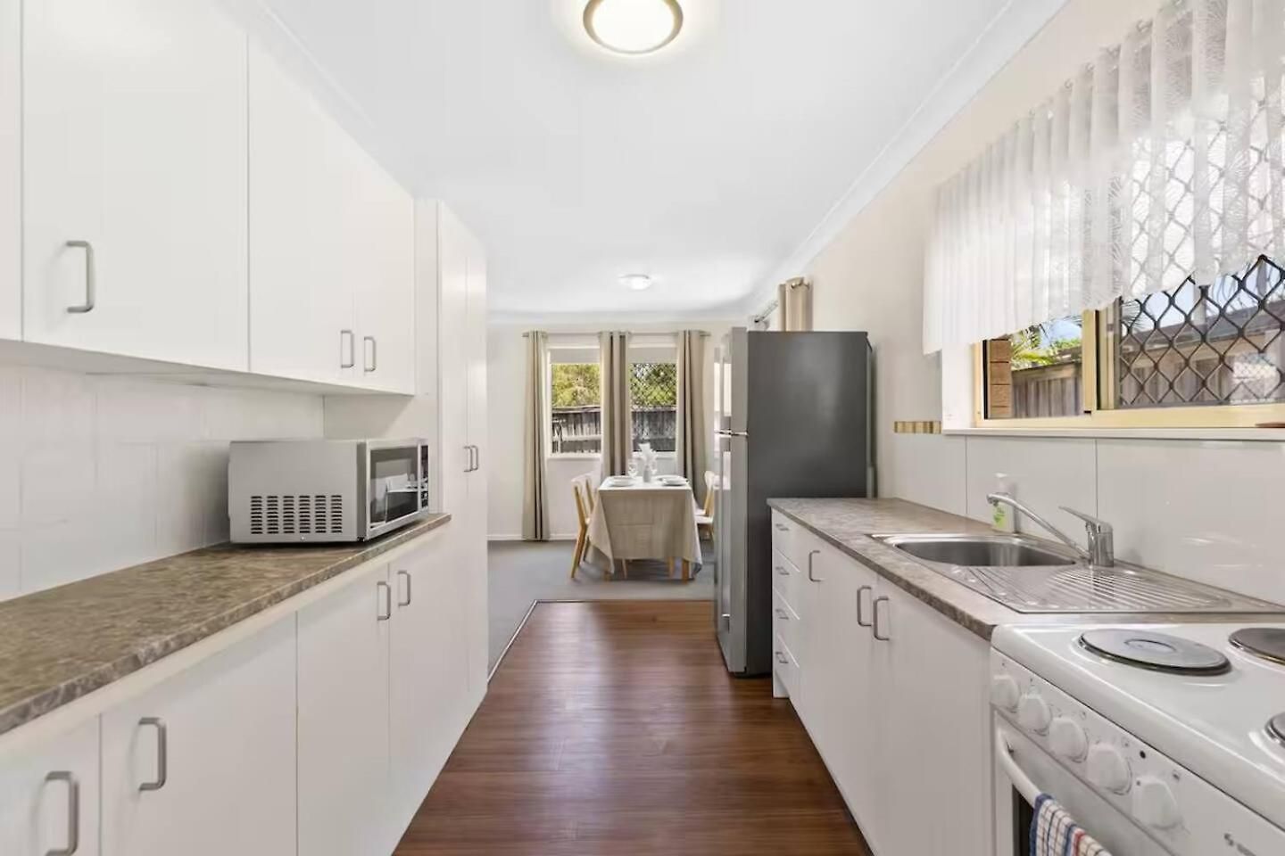 2br Unit In Acacia Ridge Near And Motorways Ar1 Apartment *