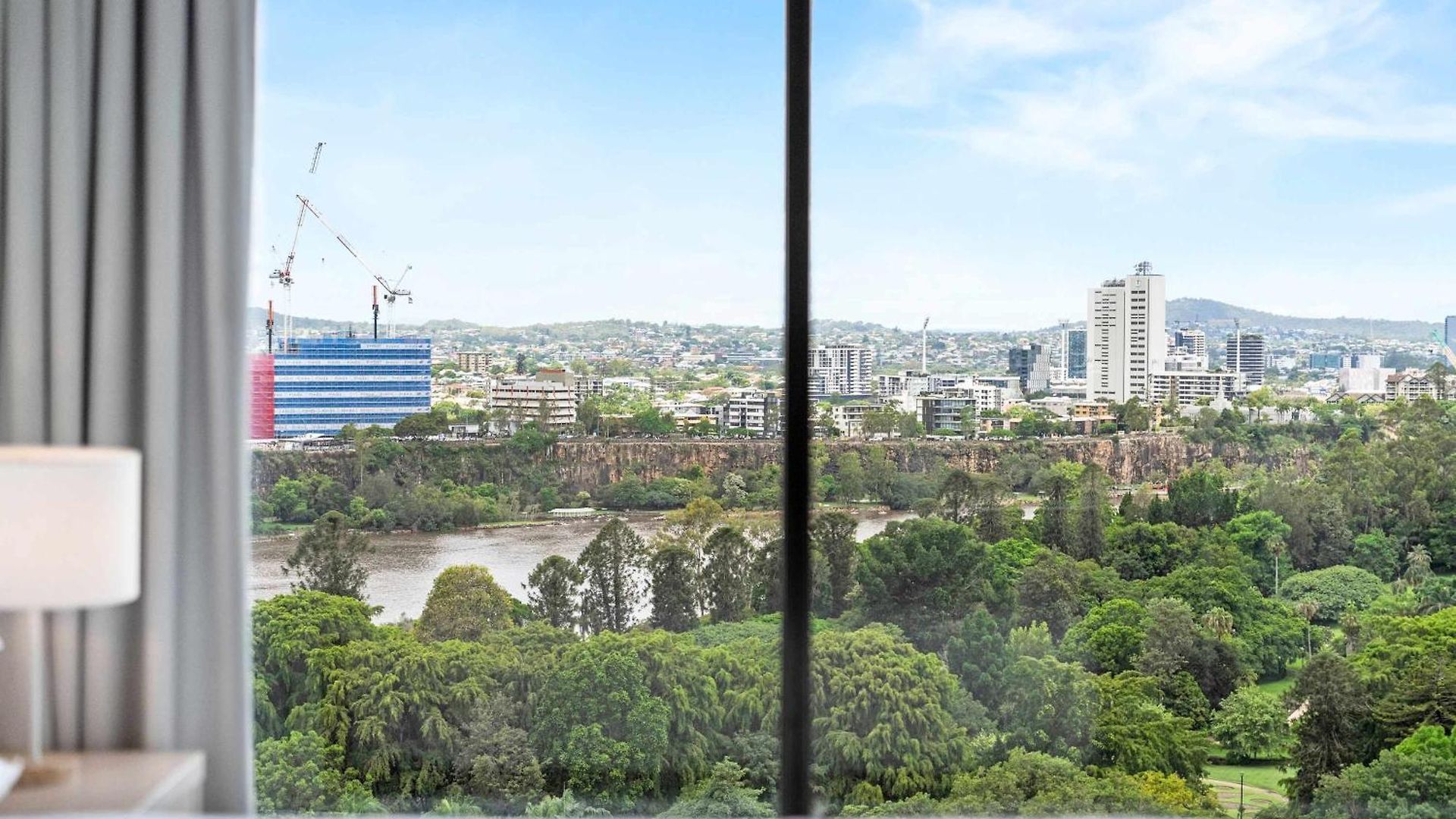 2-bed With River Views Apartment Brisbane