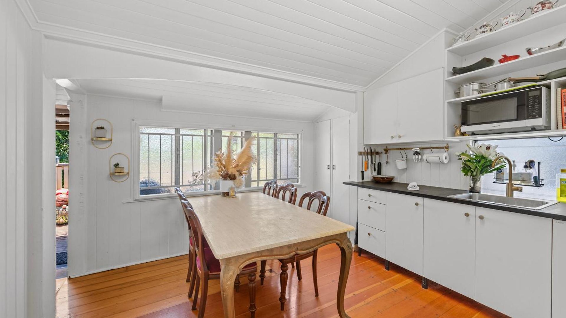 Gladstone Highgate Hill Apartment
