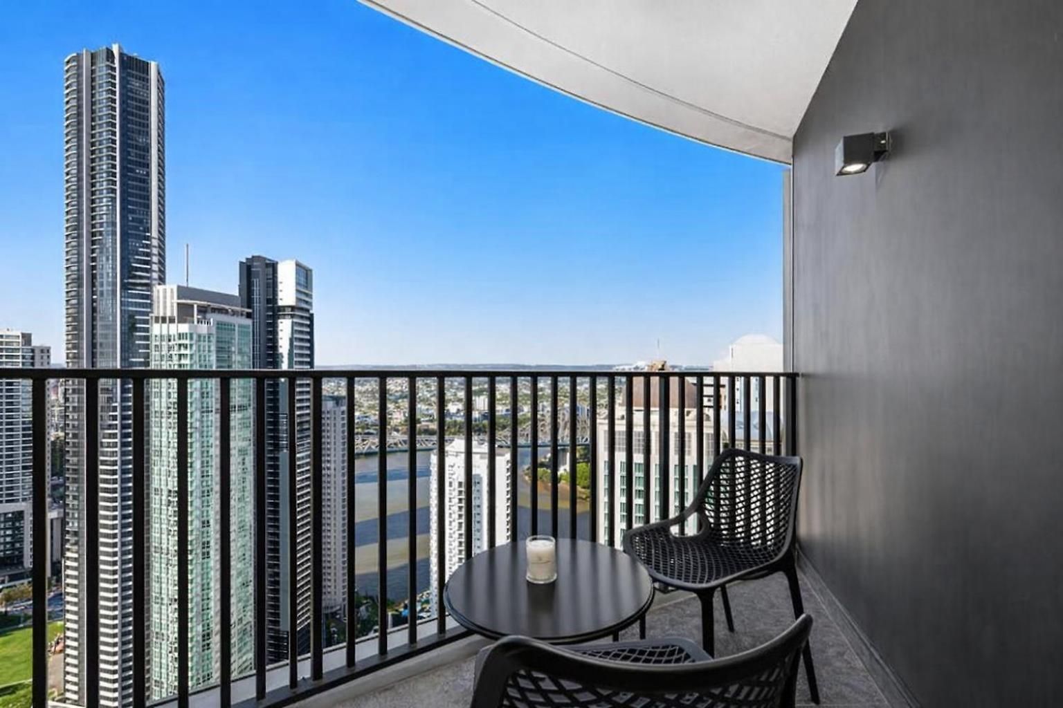 Spire Residences Apartment Brisbane
