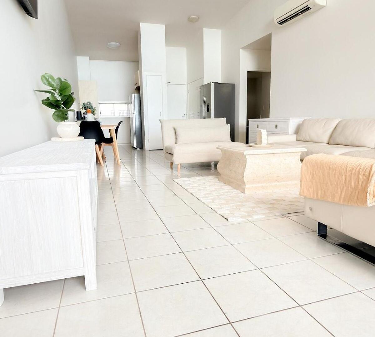 South Bank Penthouse - Streets Access - Free Parking Brisbane