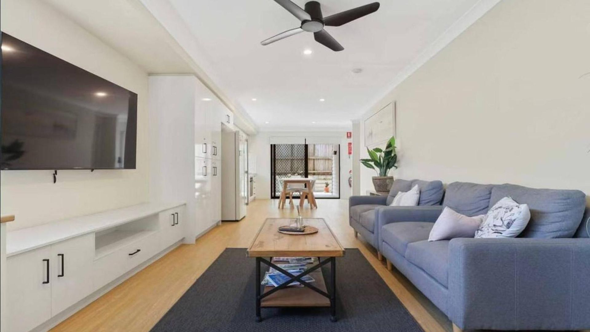 Cozy Sunnybank Base - Unit 3 | Near Shops & Eats Homestay *
