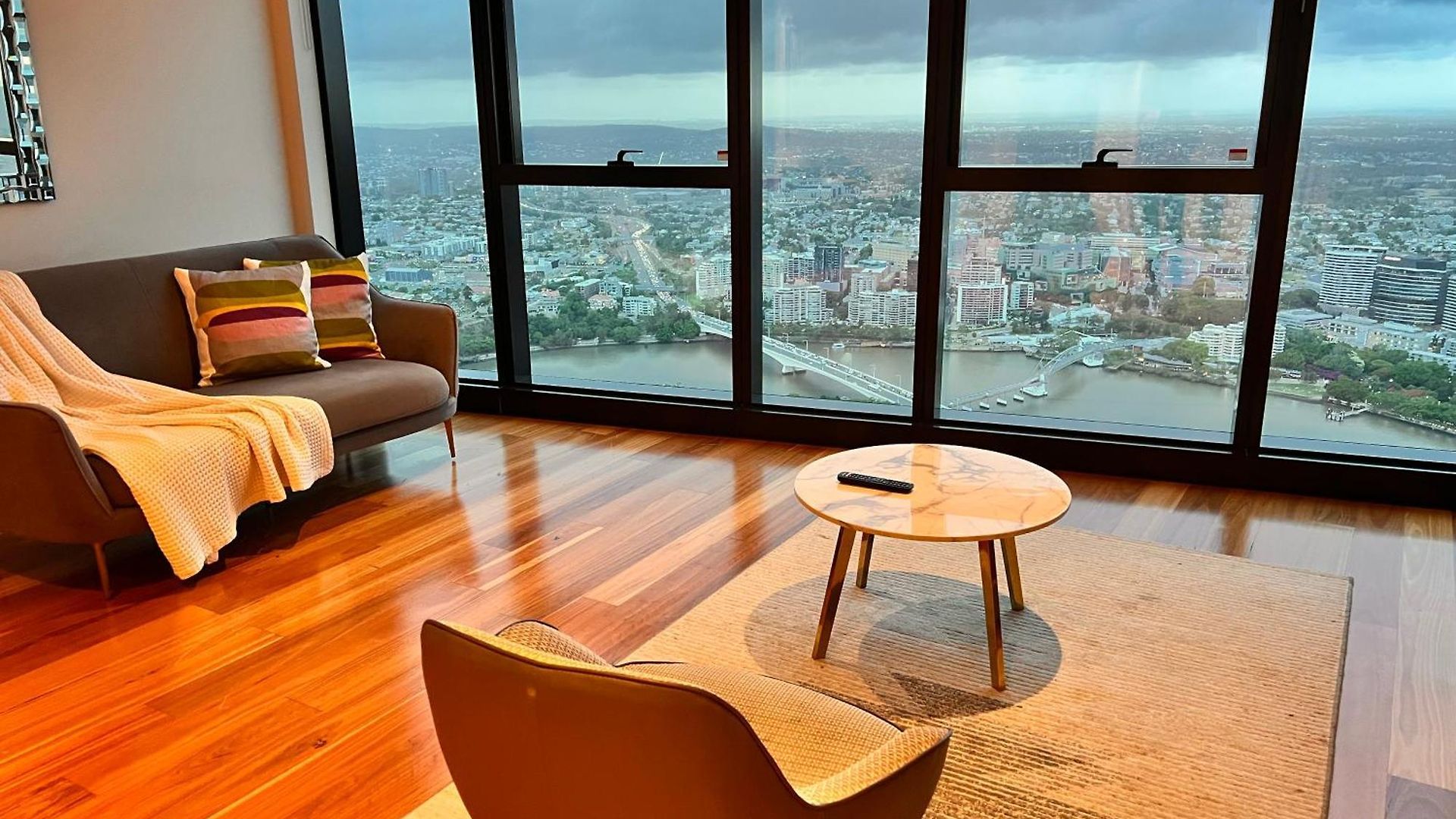 River And View Sky Tower L78 2b2b Apartment Brisbane