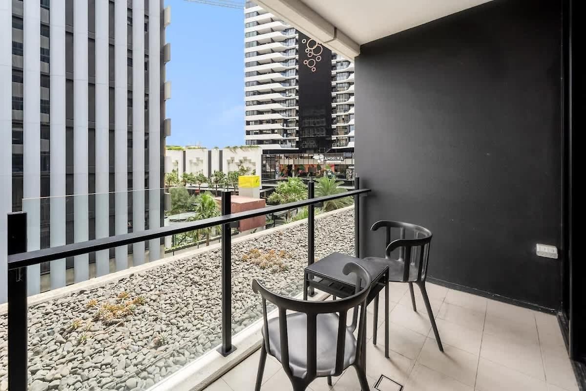 Designer Woolloongabba Retreat Near The Gabba *