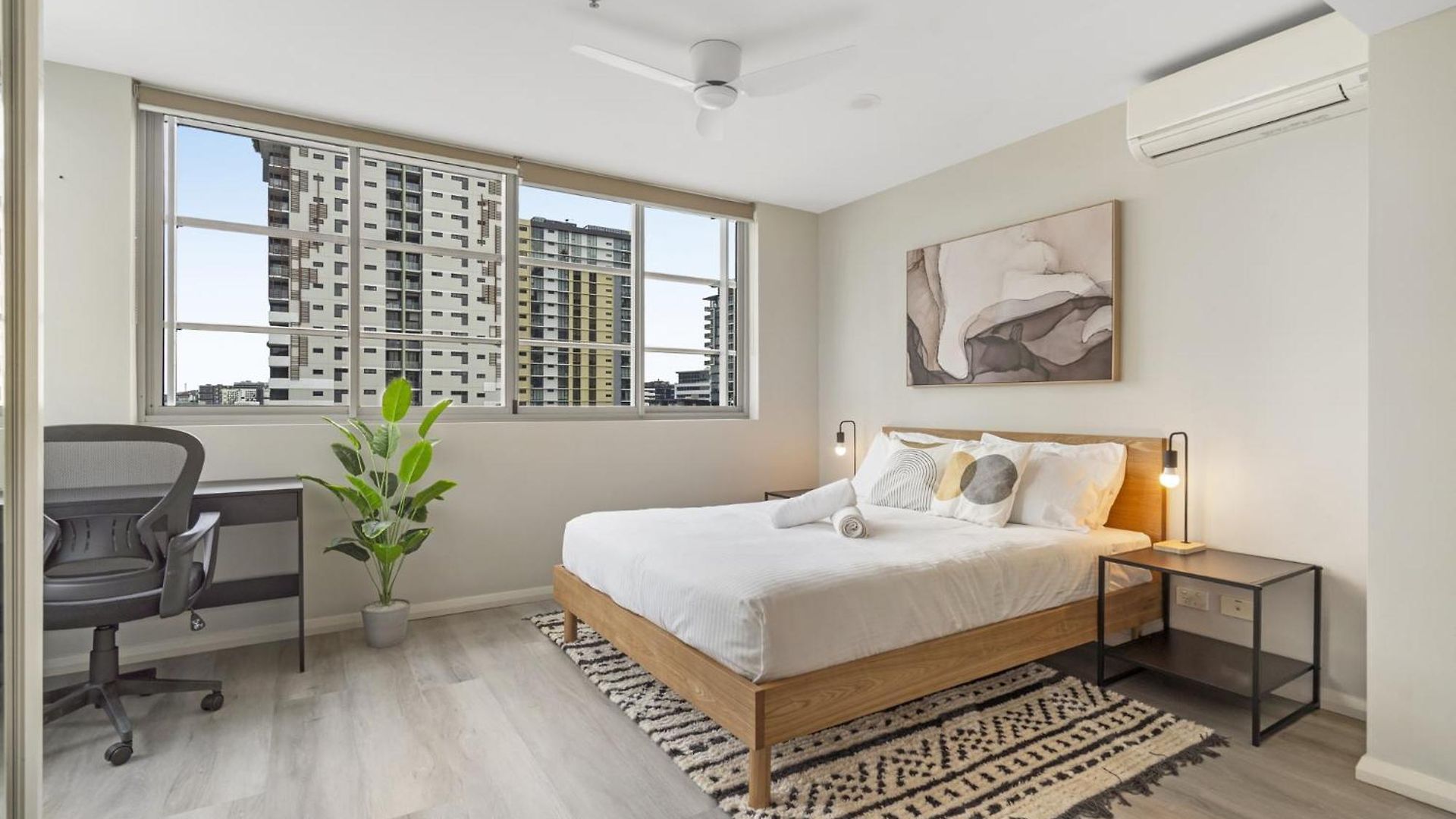 With Views Apartment *
