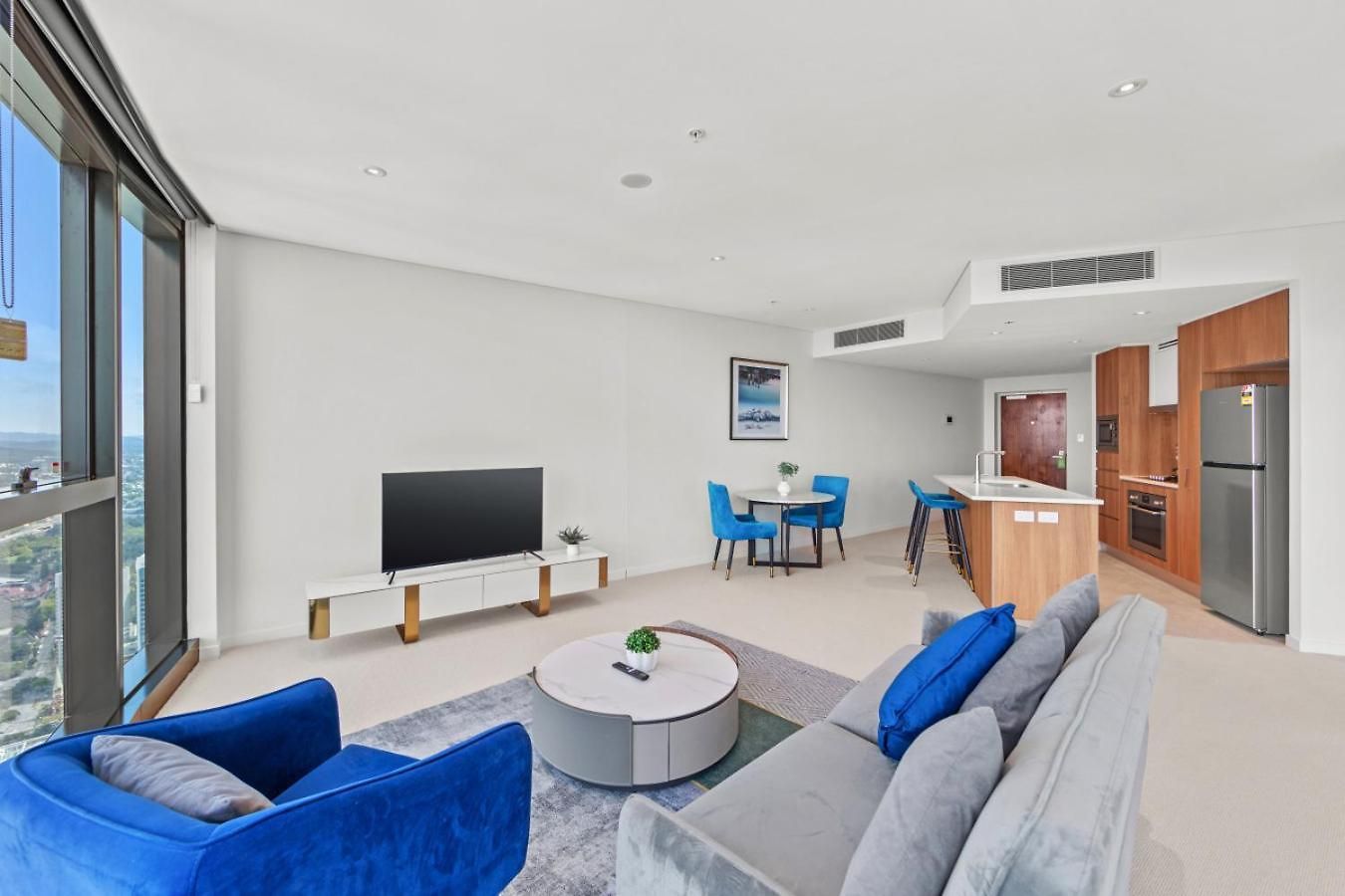 Apartment 1 Bedroom Sky High Escape With Stunning Views *