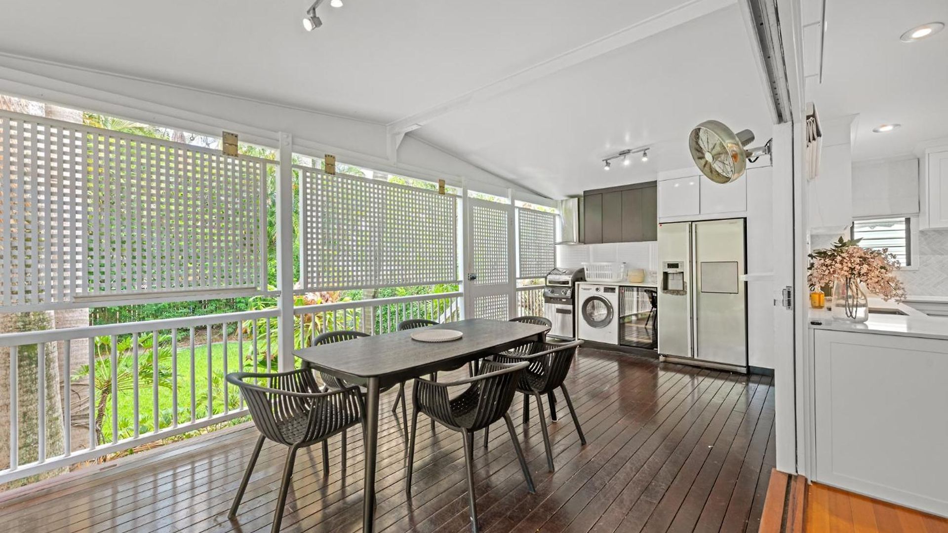 Thomas Street Kangaroo Point *