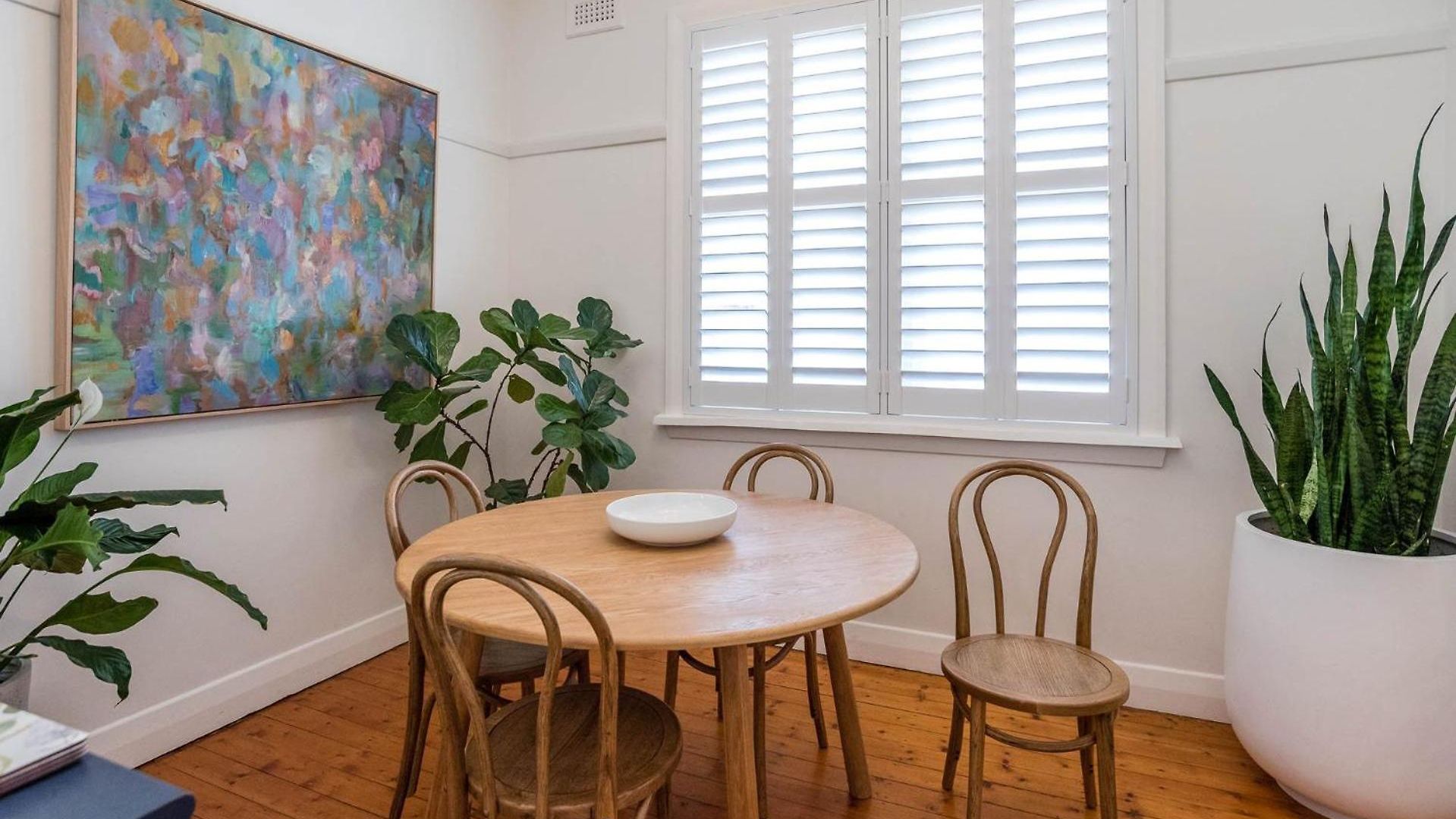 Apartment Rapunzels Art Deco Hideaway In New Farm *