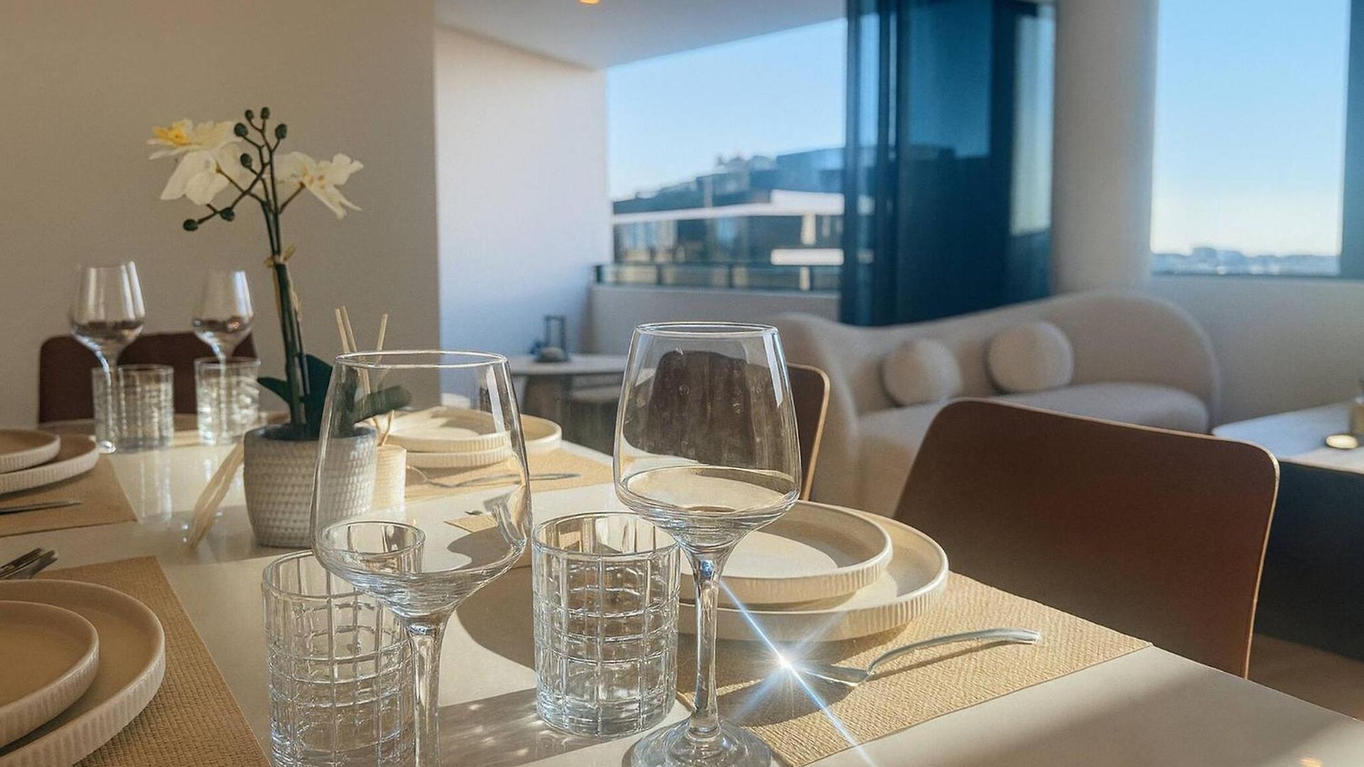 Apartment Milton Oasis Level 16- Luxury Near Milton Station *