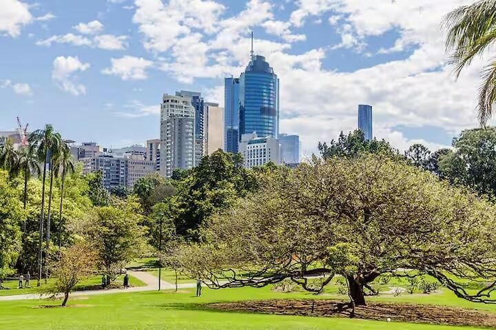 Cozy In The Heart Of Cbd C4 Brisbane